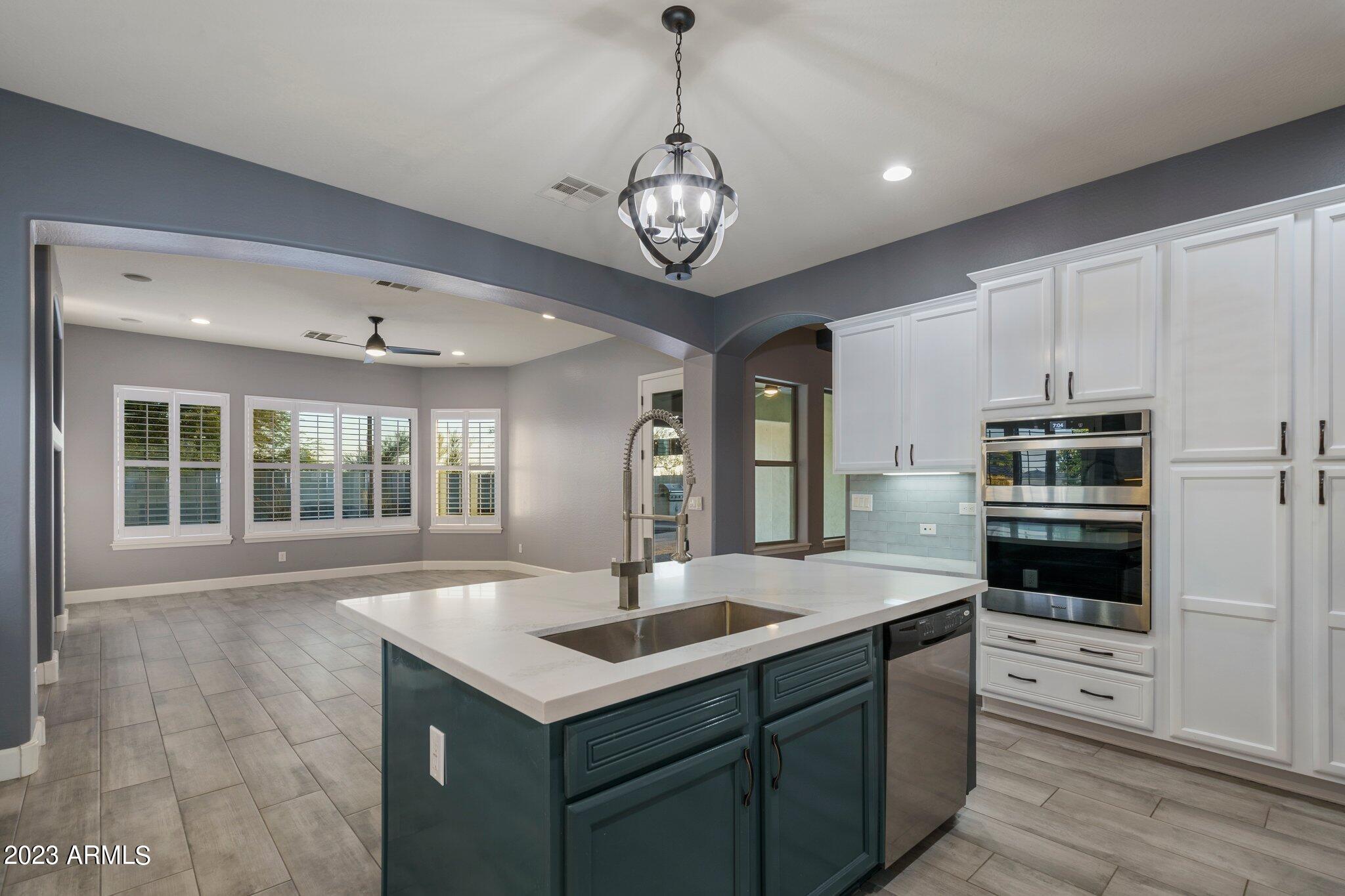 1841 W DUSTY WREN Drive