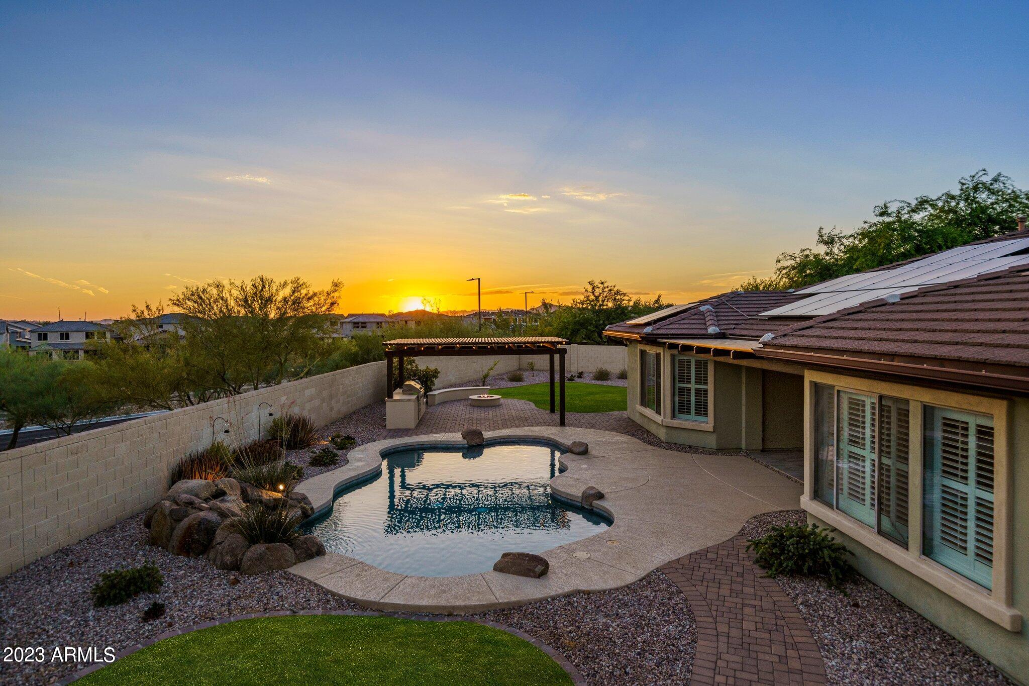 1841 W DUSTY WREN Drive