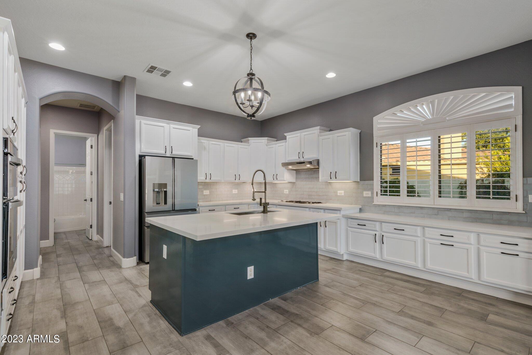 1841 W DUSTY WREN Drive