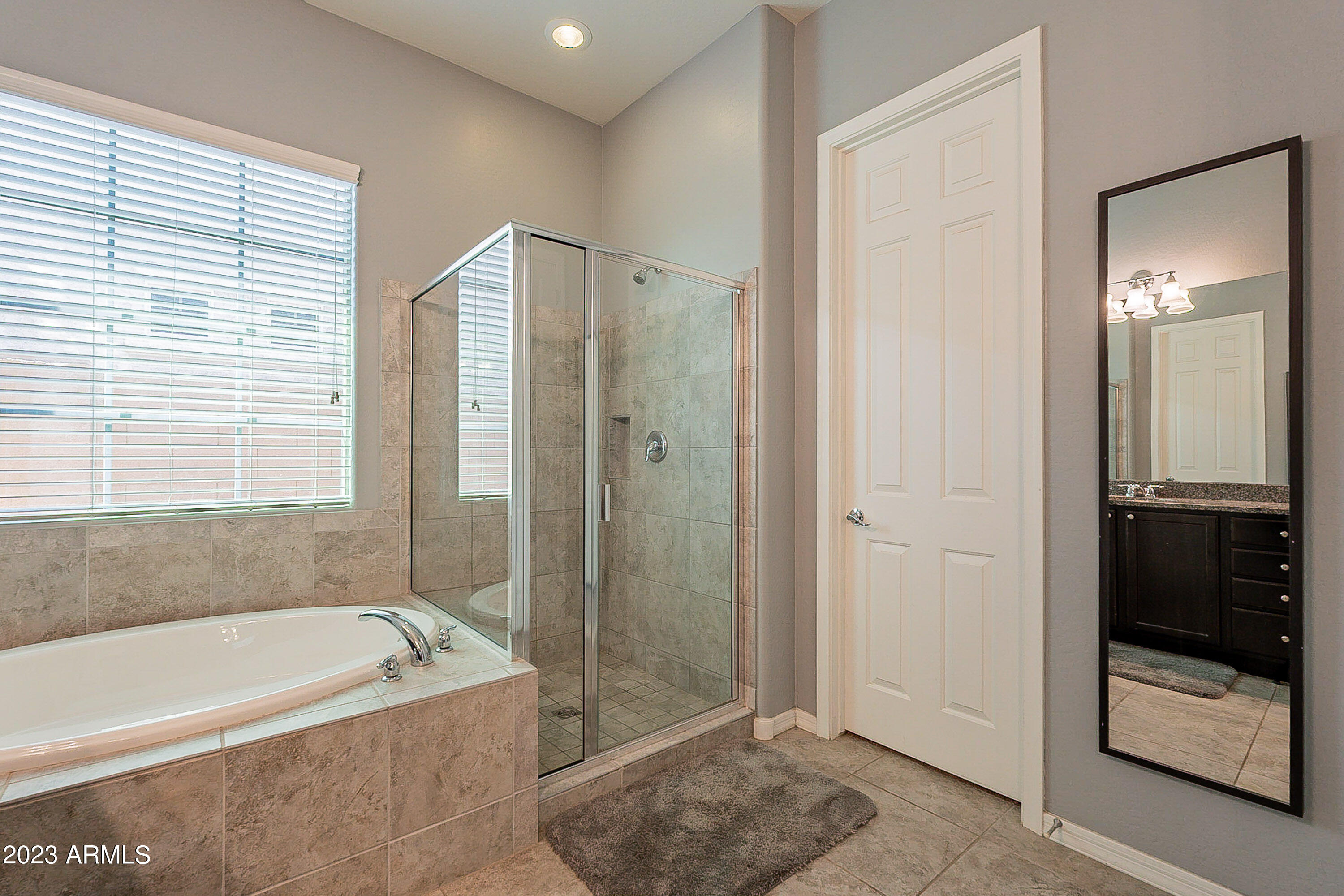5334 S PARKWOOD --