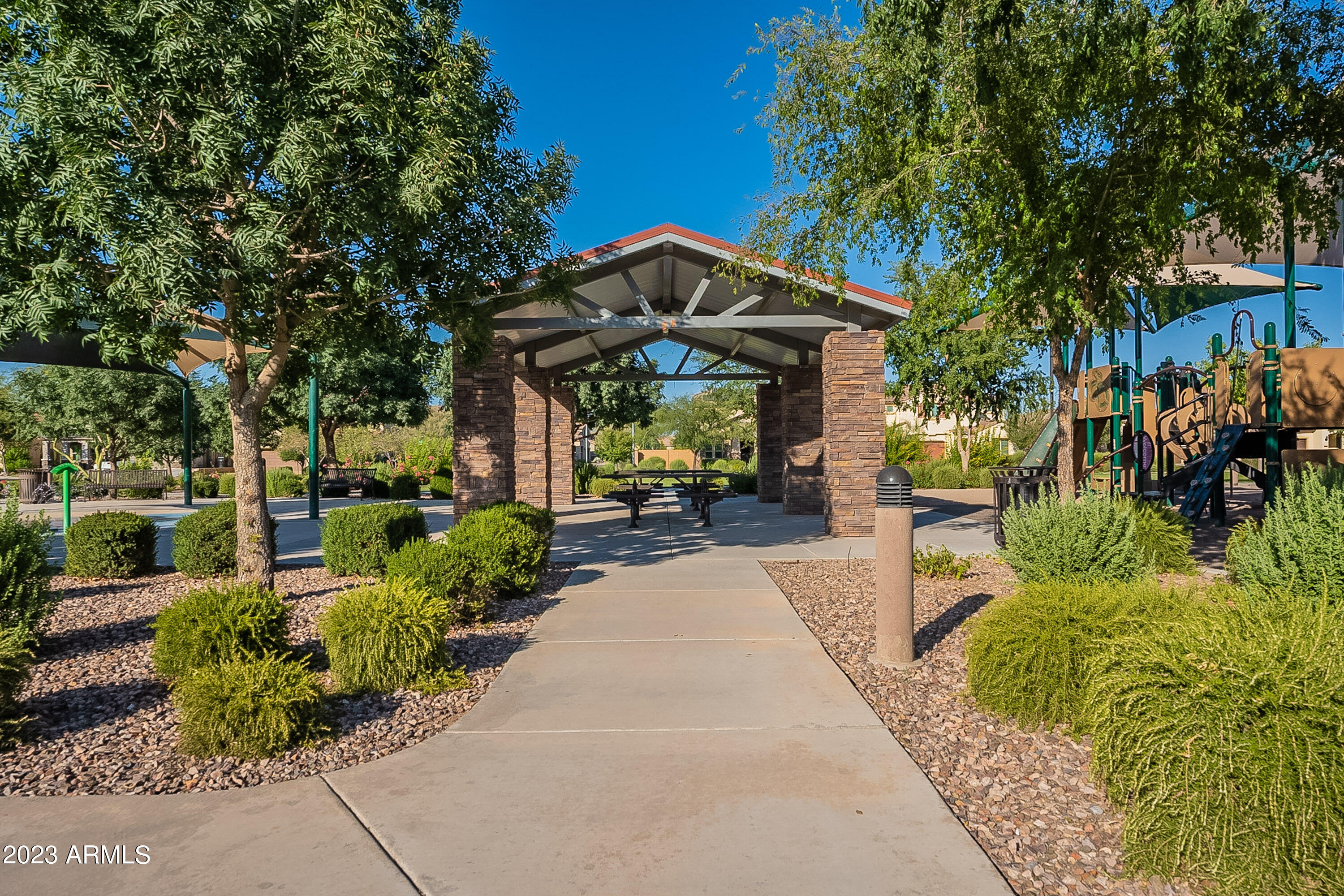 5334 S PARKWOOD --
