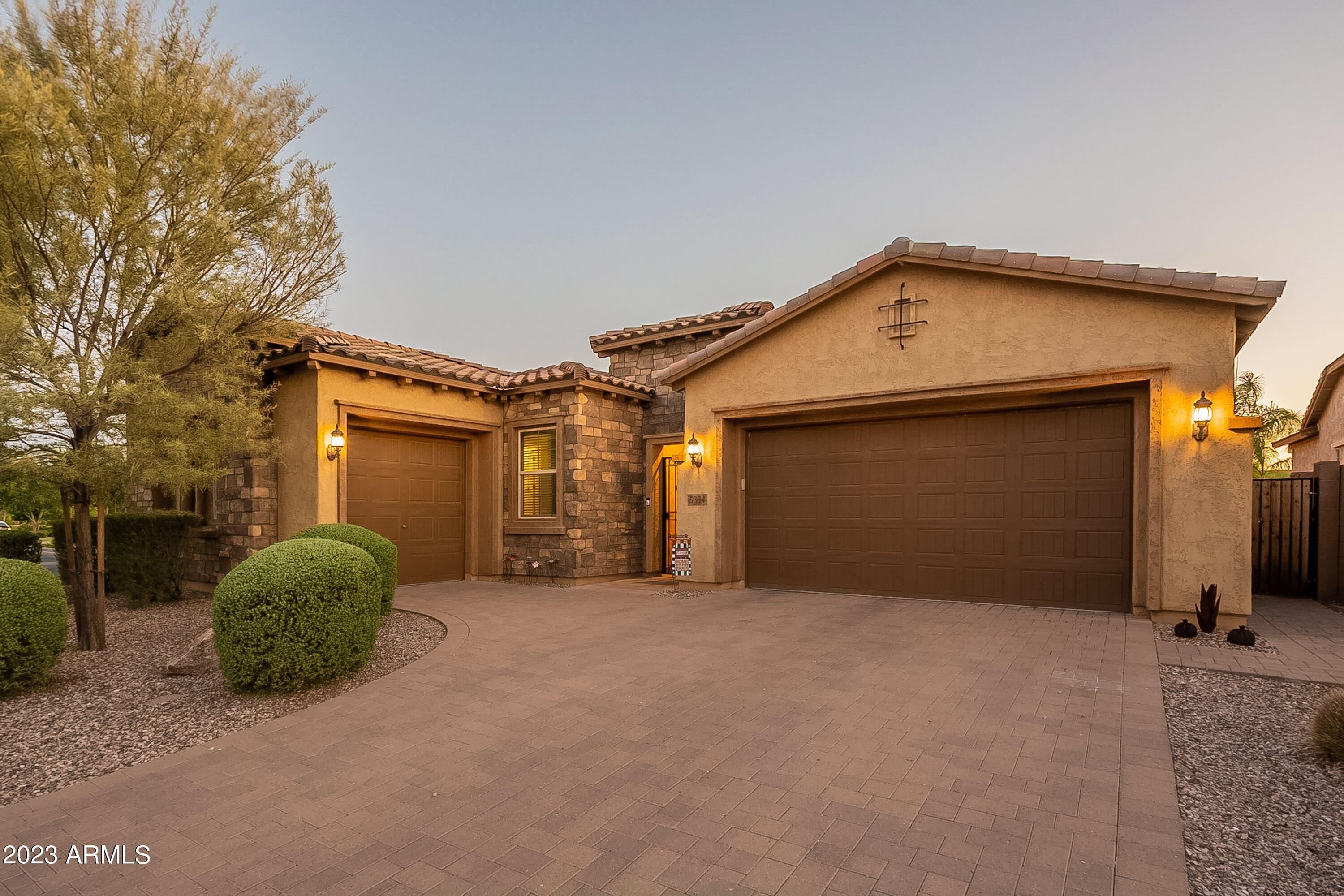 5334 S PARKWOOD --