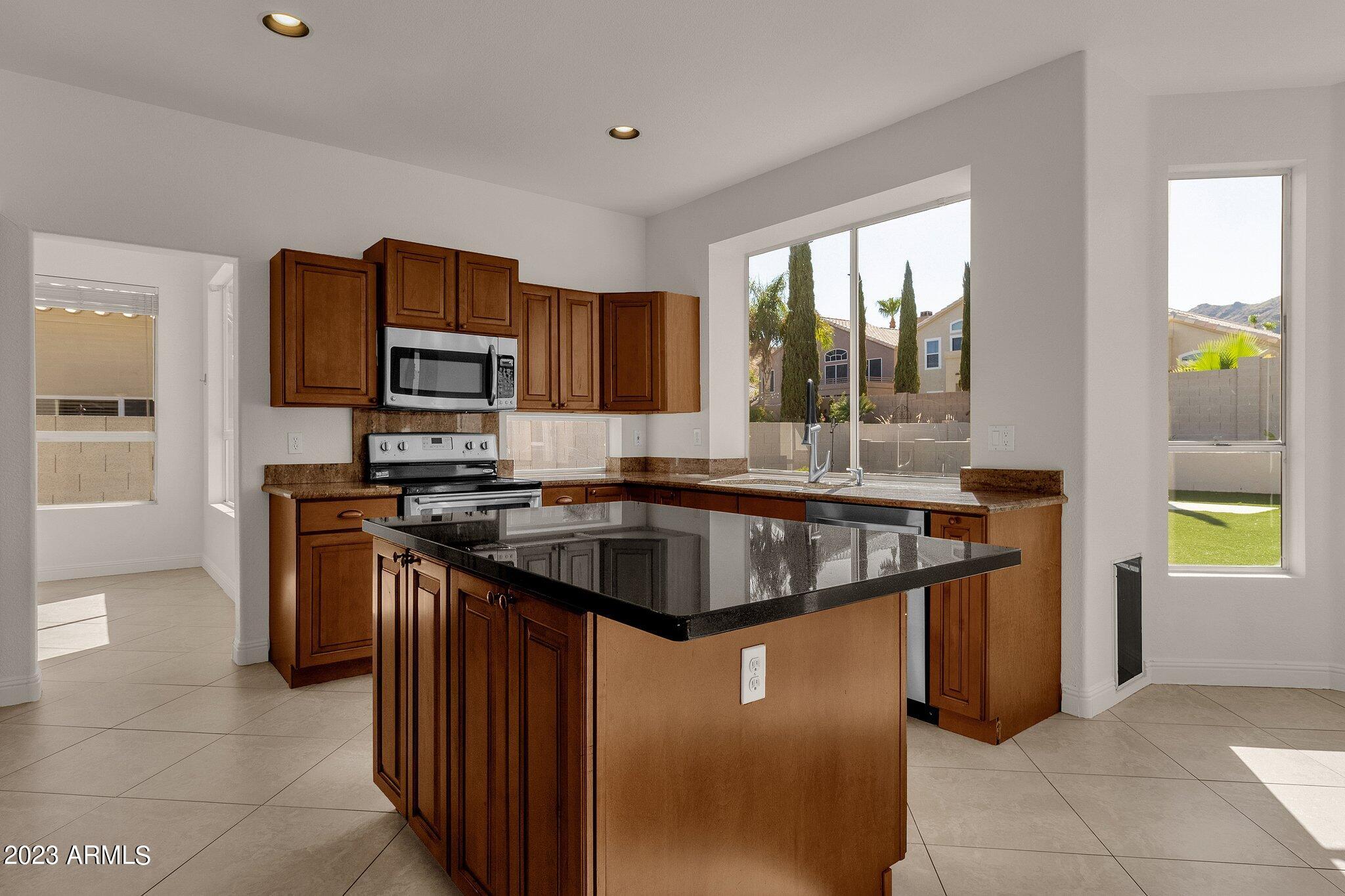 1212 E Rocky Slope Drive