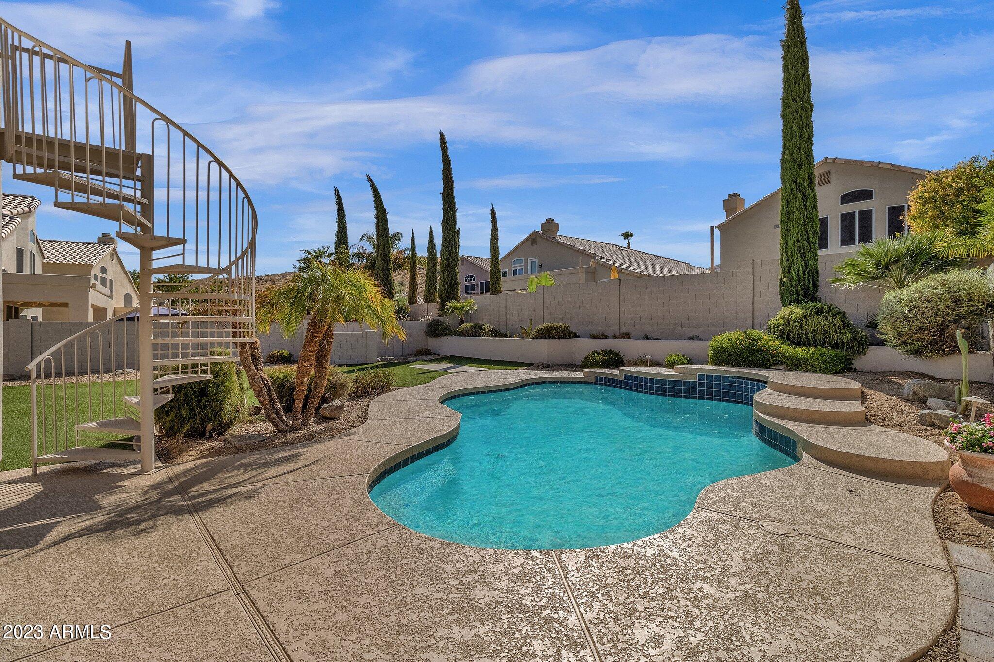 1212 E Rocky Slope Drive