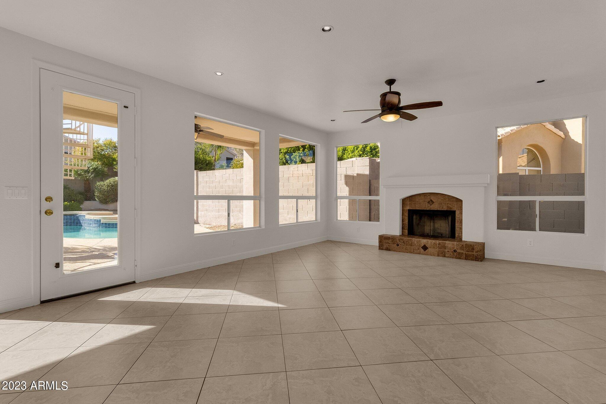 1212 E Rocky Slope Drive
