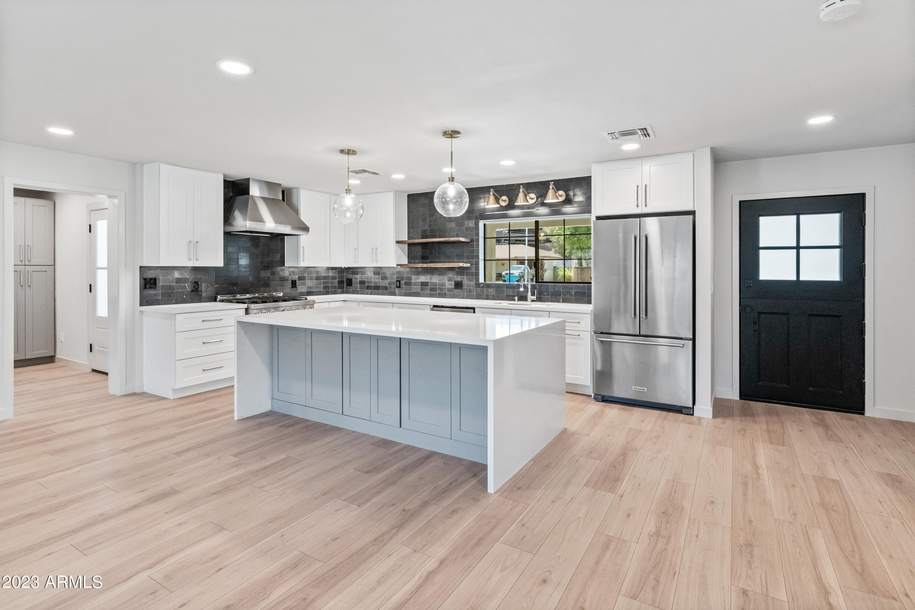 4302 E Catalina Drive