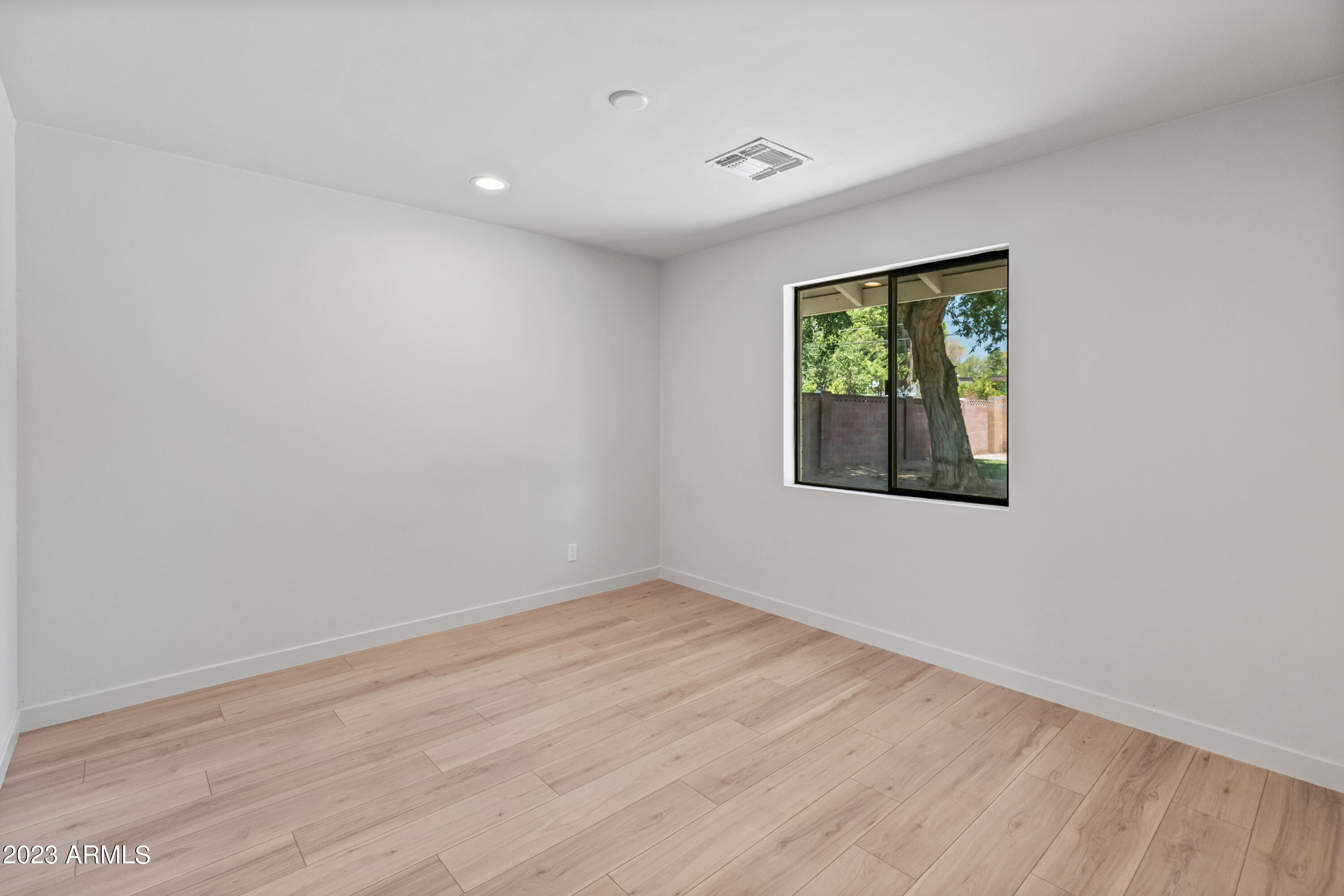 4302 E Catalina Drive