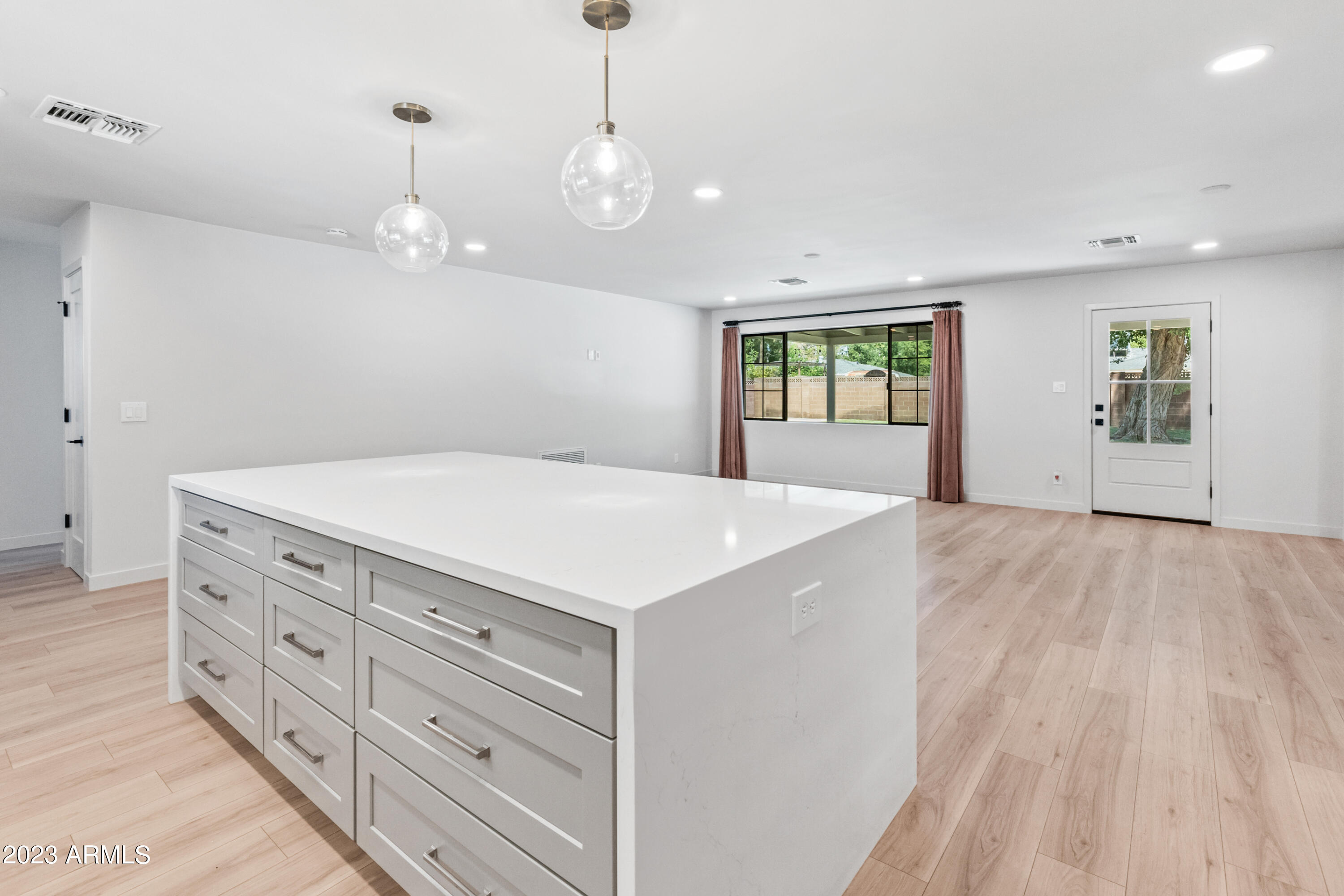 4302 E Catalina Drive