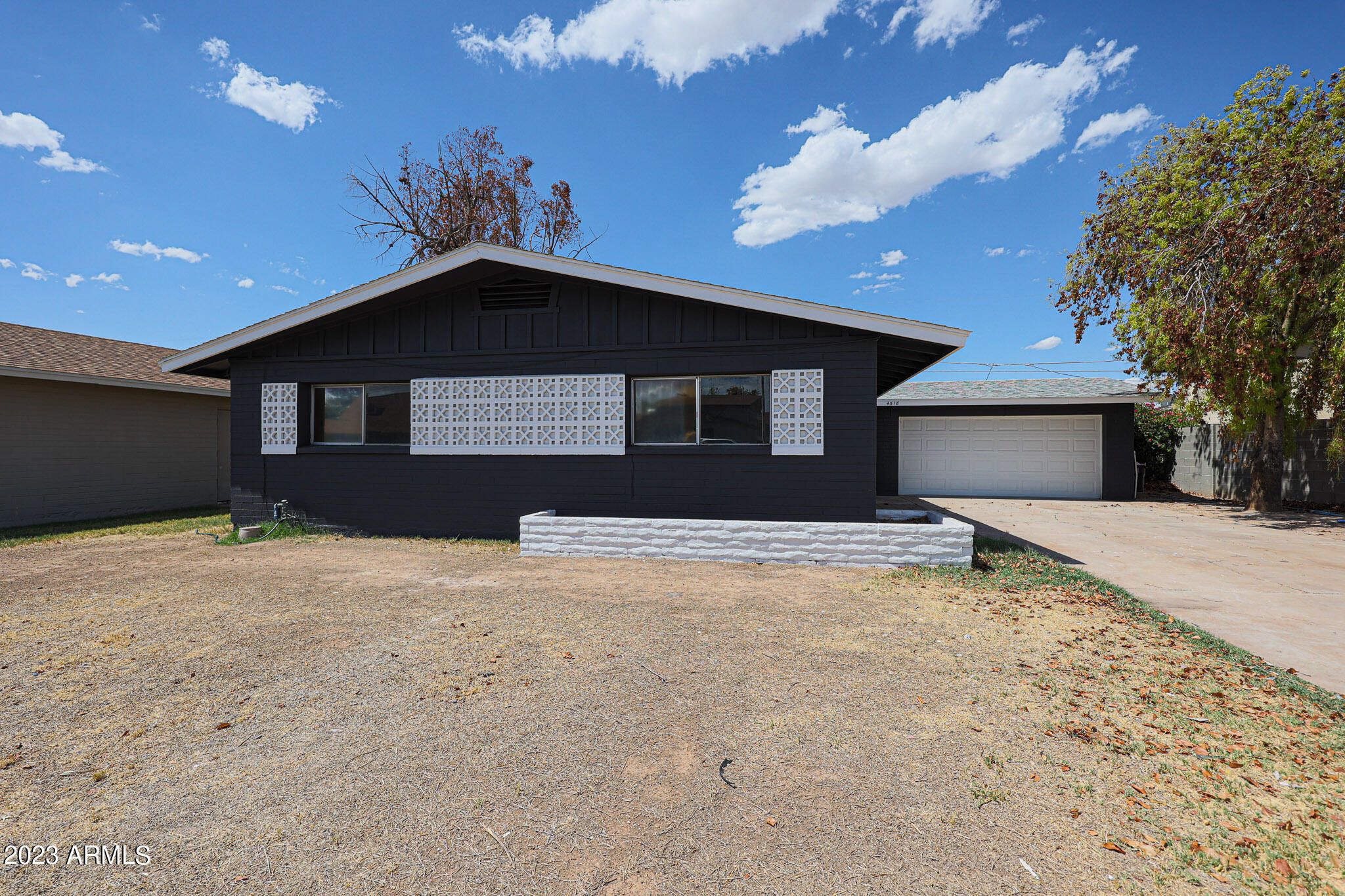 4518 W ROSE Lane