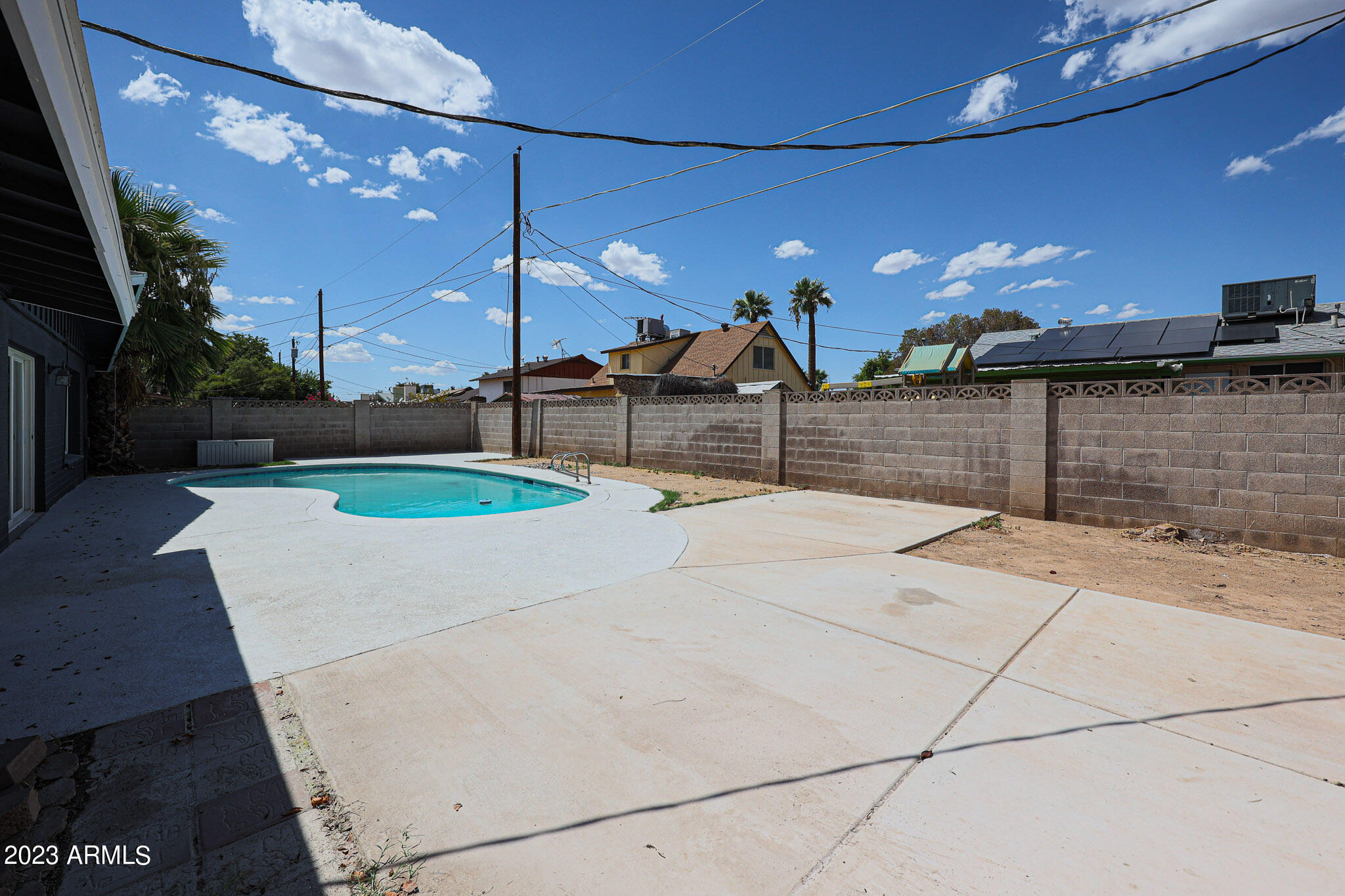 4518 W ROSE Lane