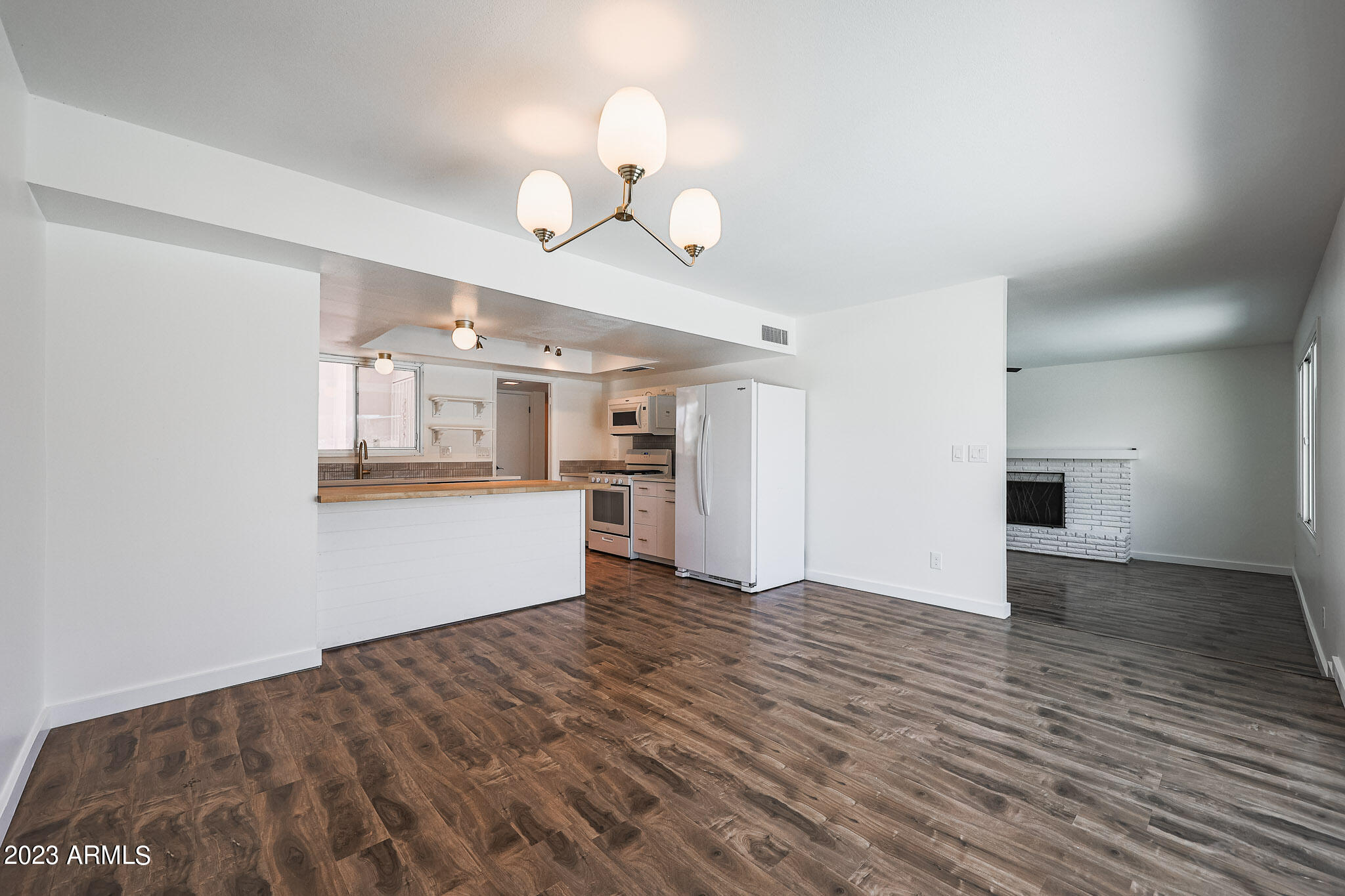 4518 W ROSE Lane