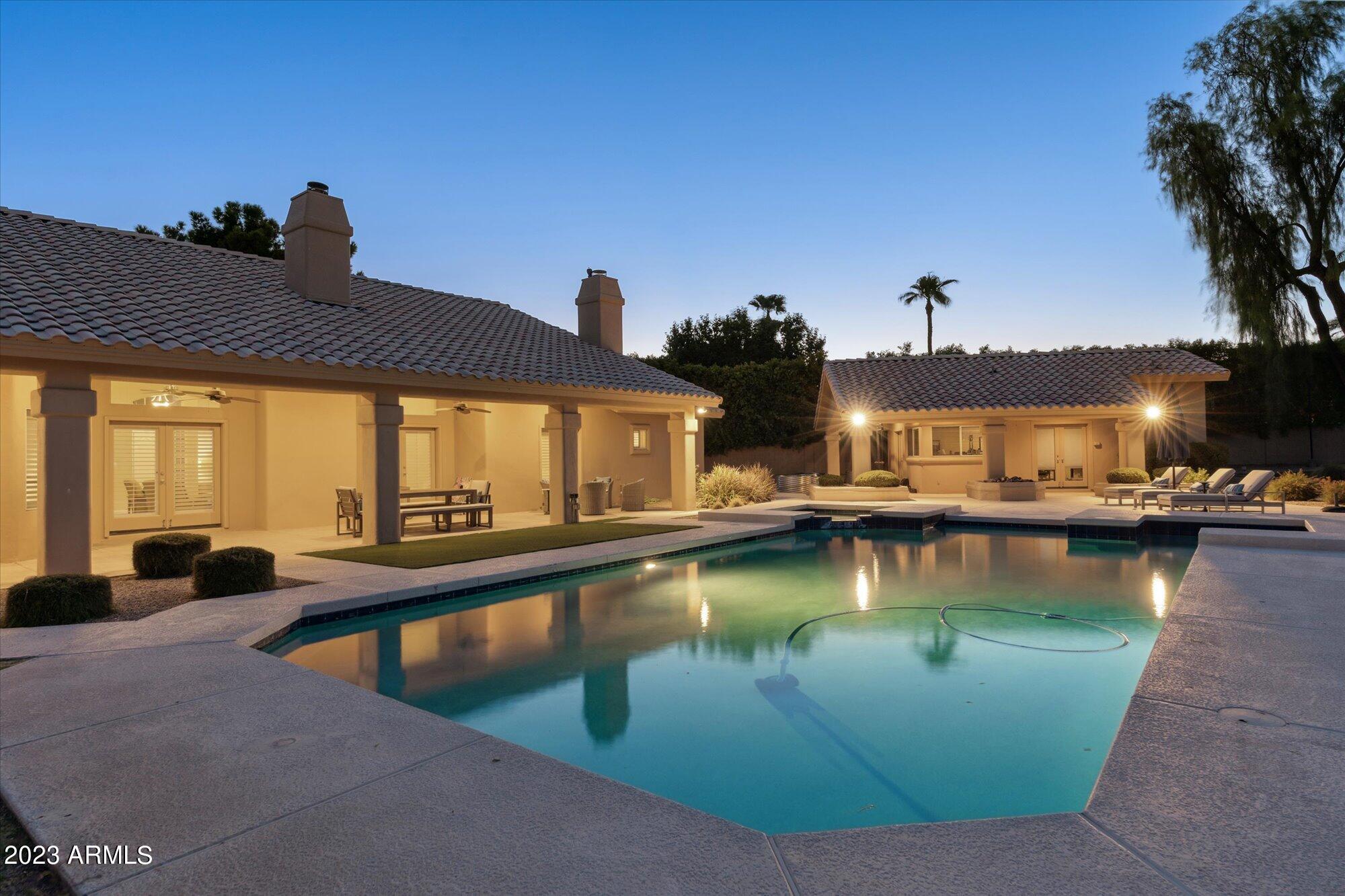 3406 E PIRO Court