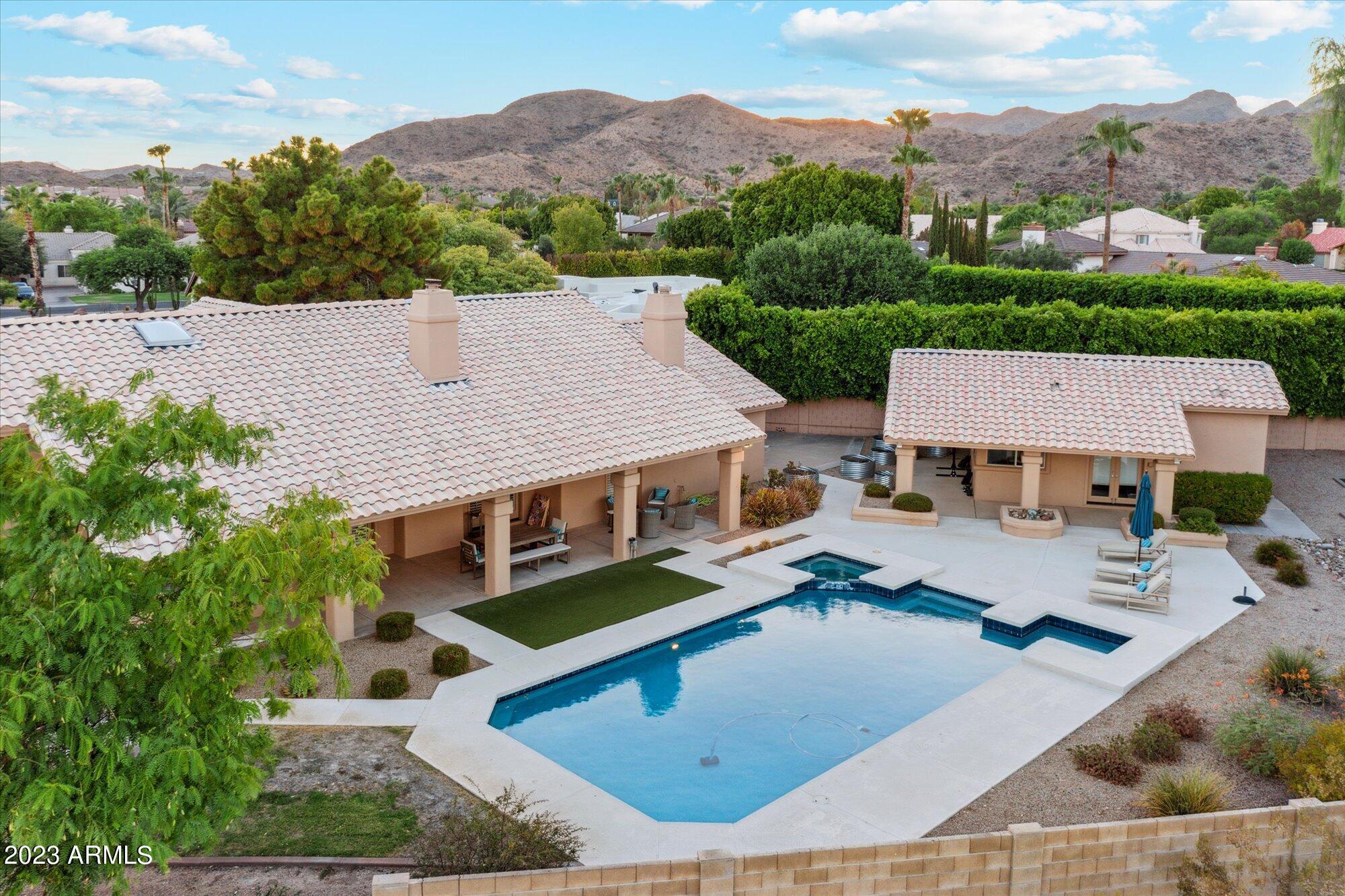 3406 E PIRO Court