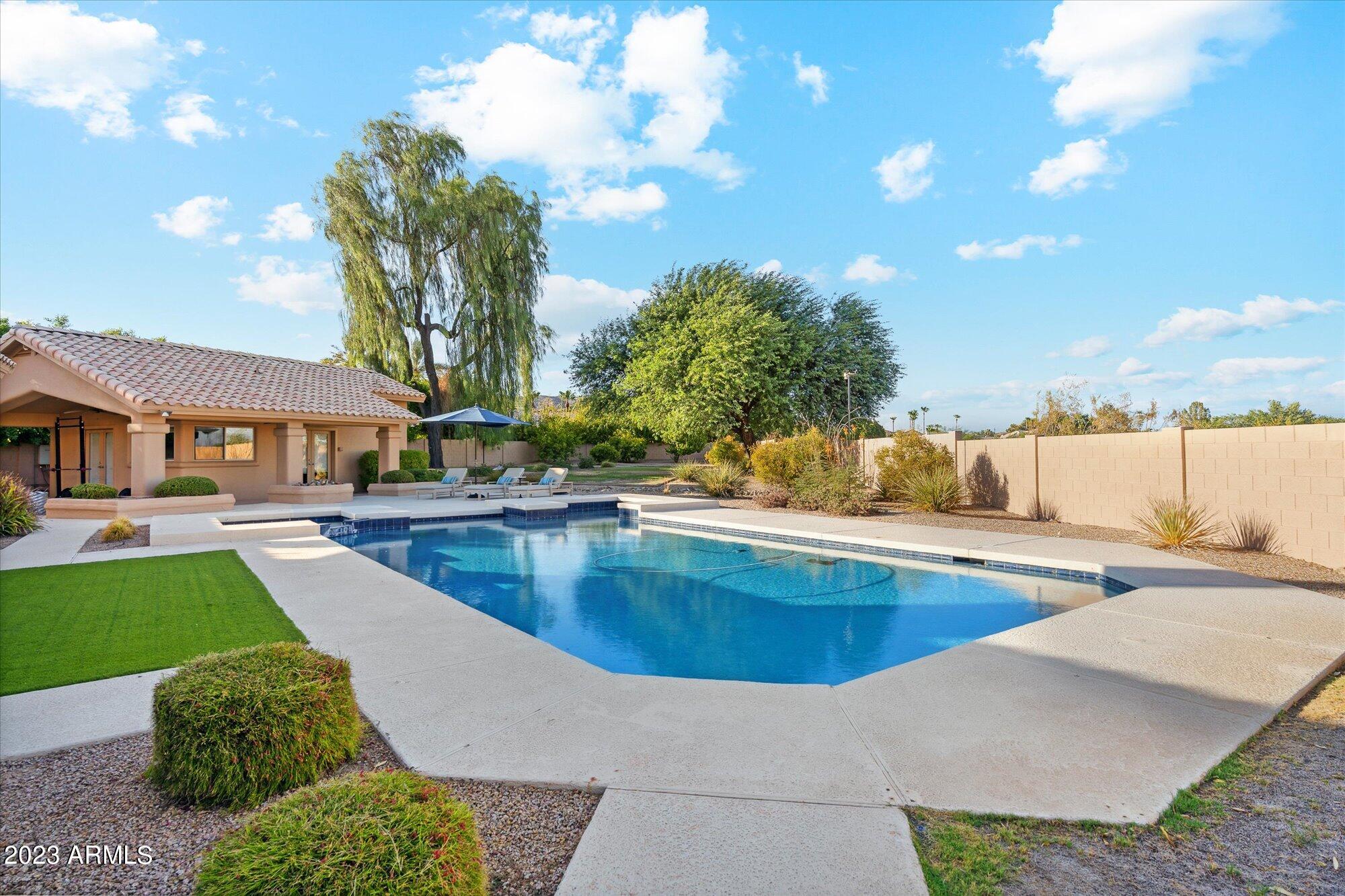 3406 E PIRO Court