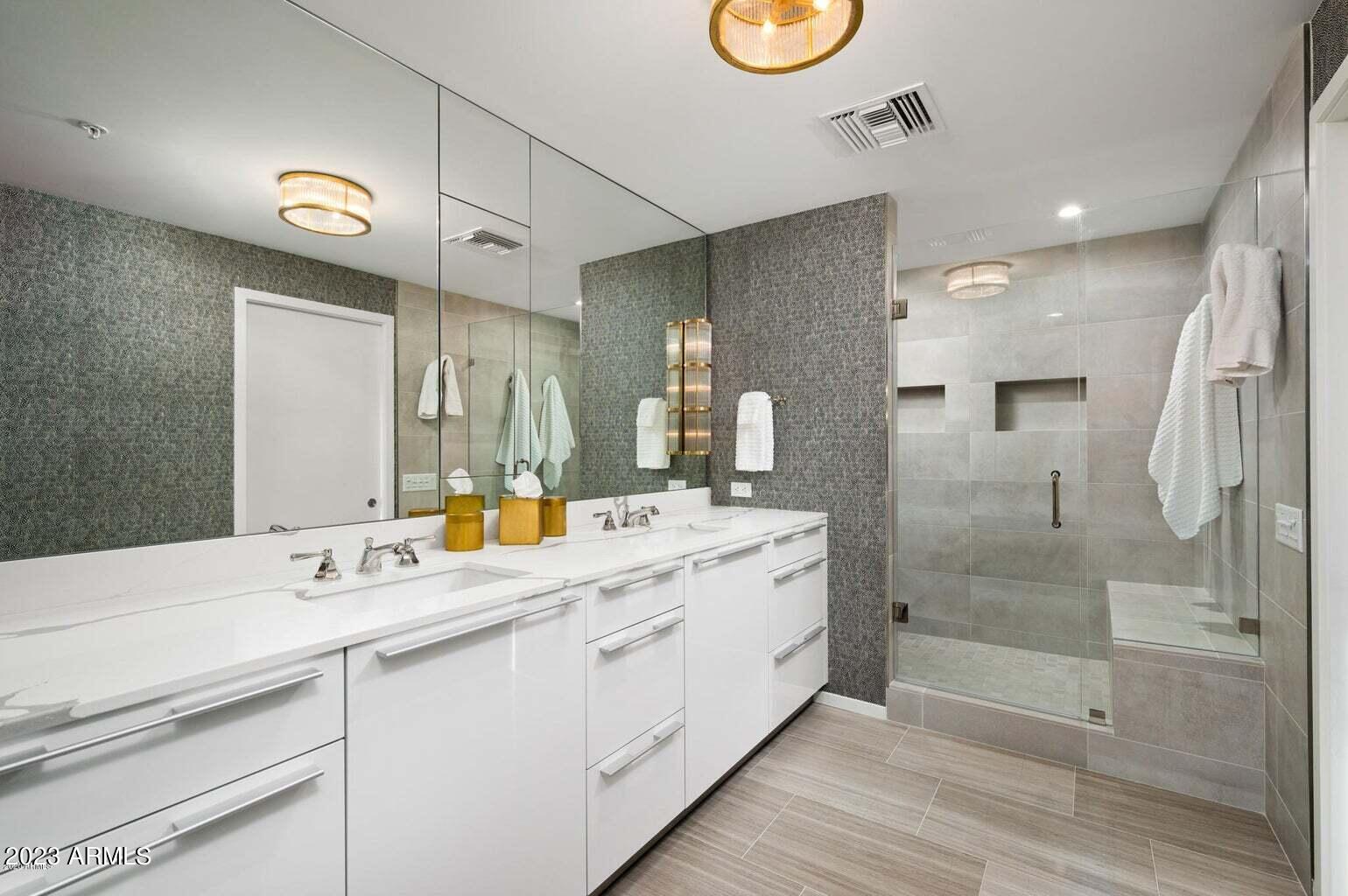 7120 E KIERLAND Boulevard, 917