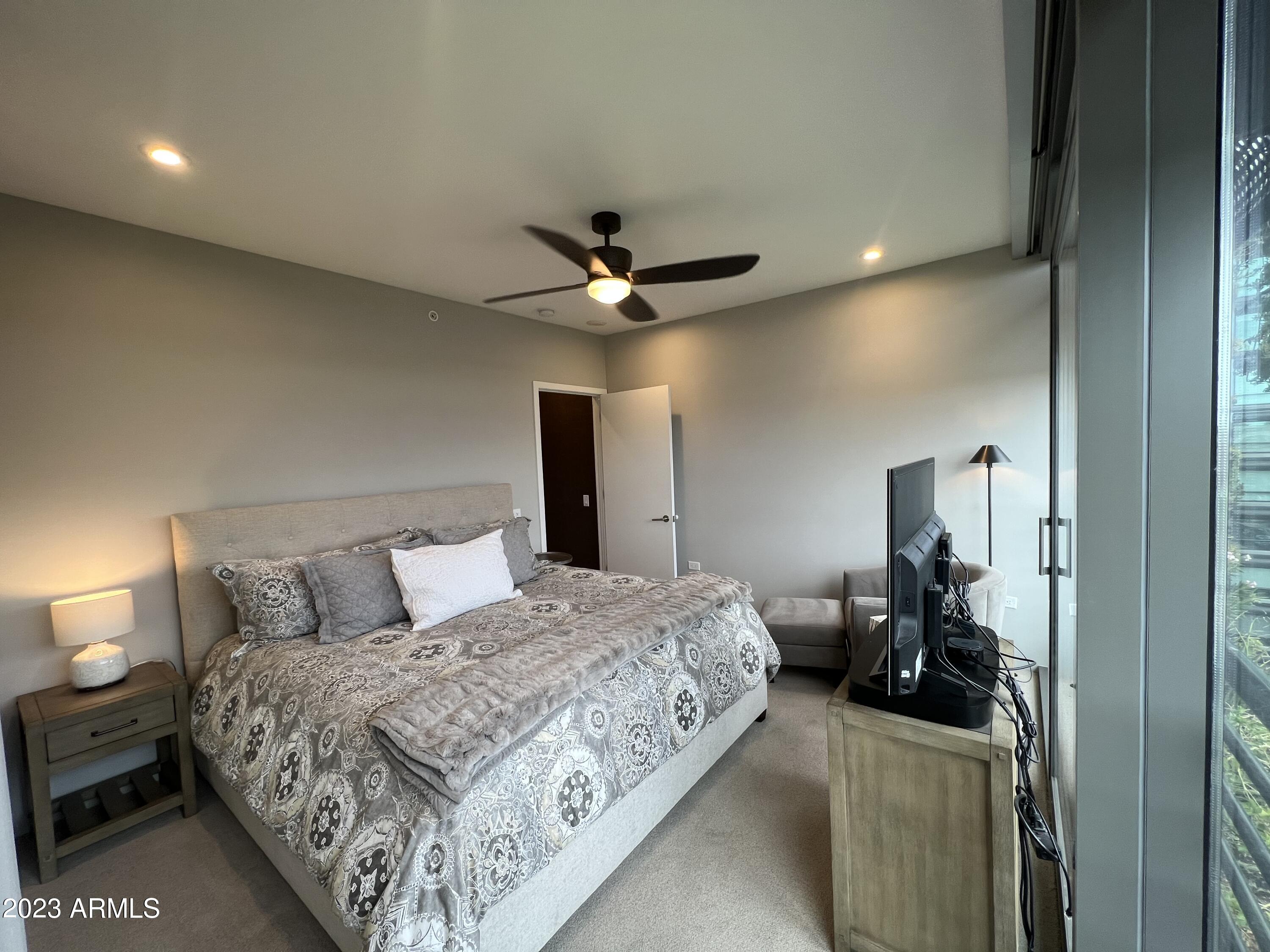 7120 E KIERLAND Boulevard, 917