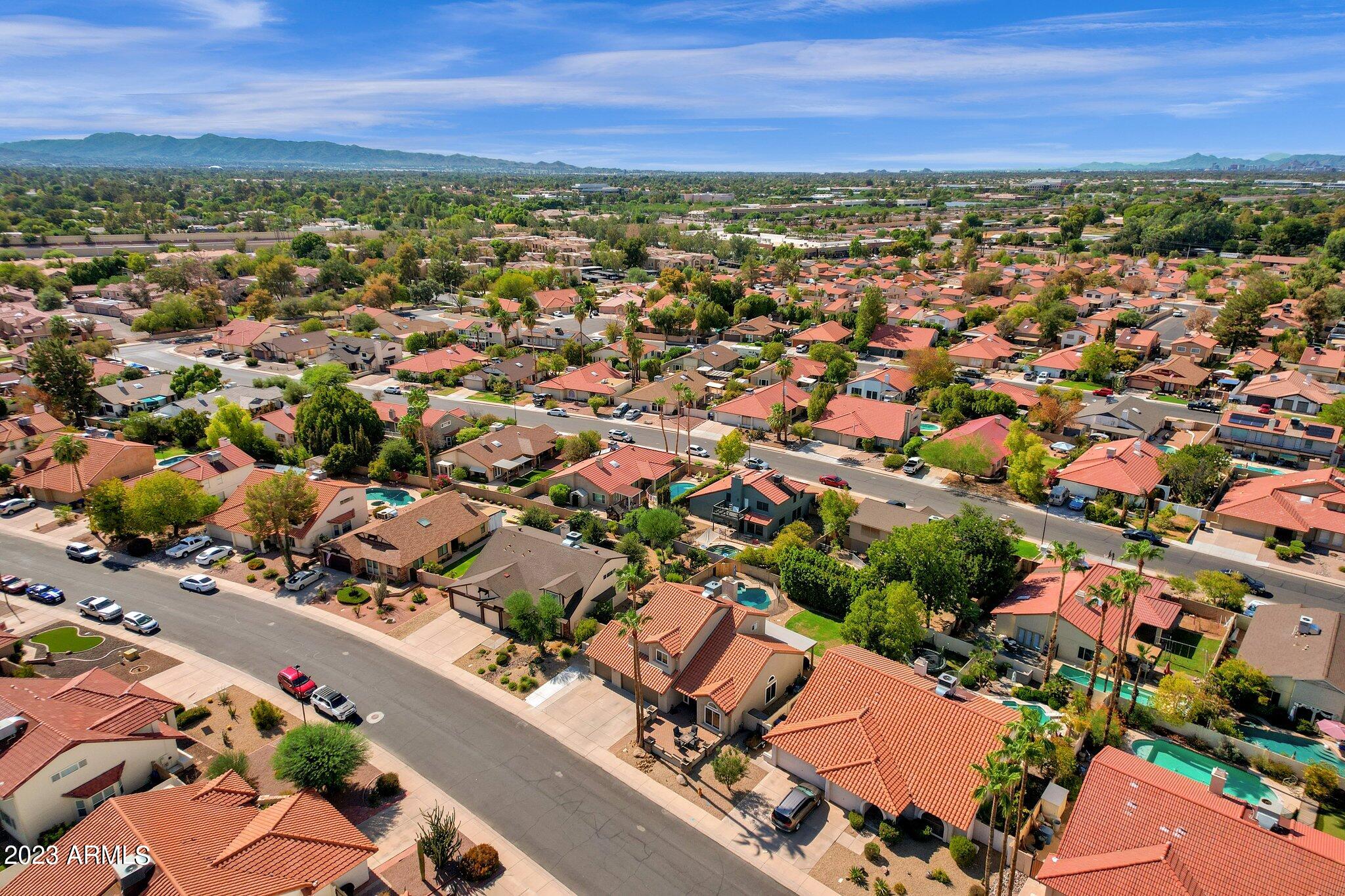 2678 W MONTGOMERY Drive