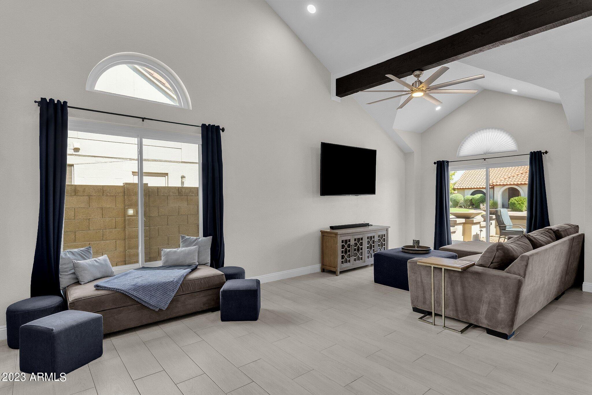 2678 W MONTGOMERY Drive