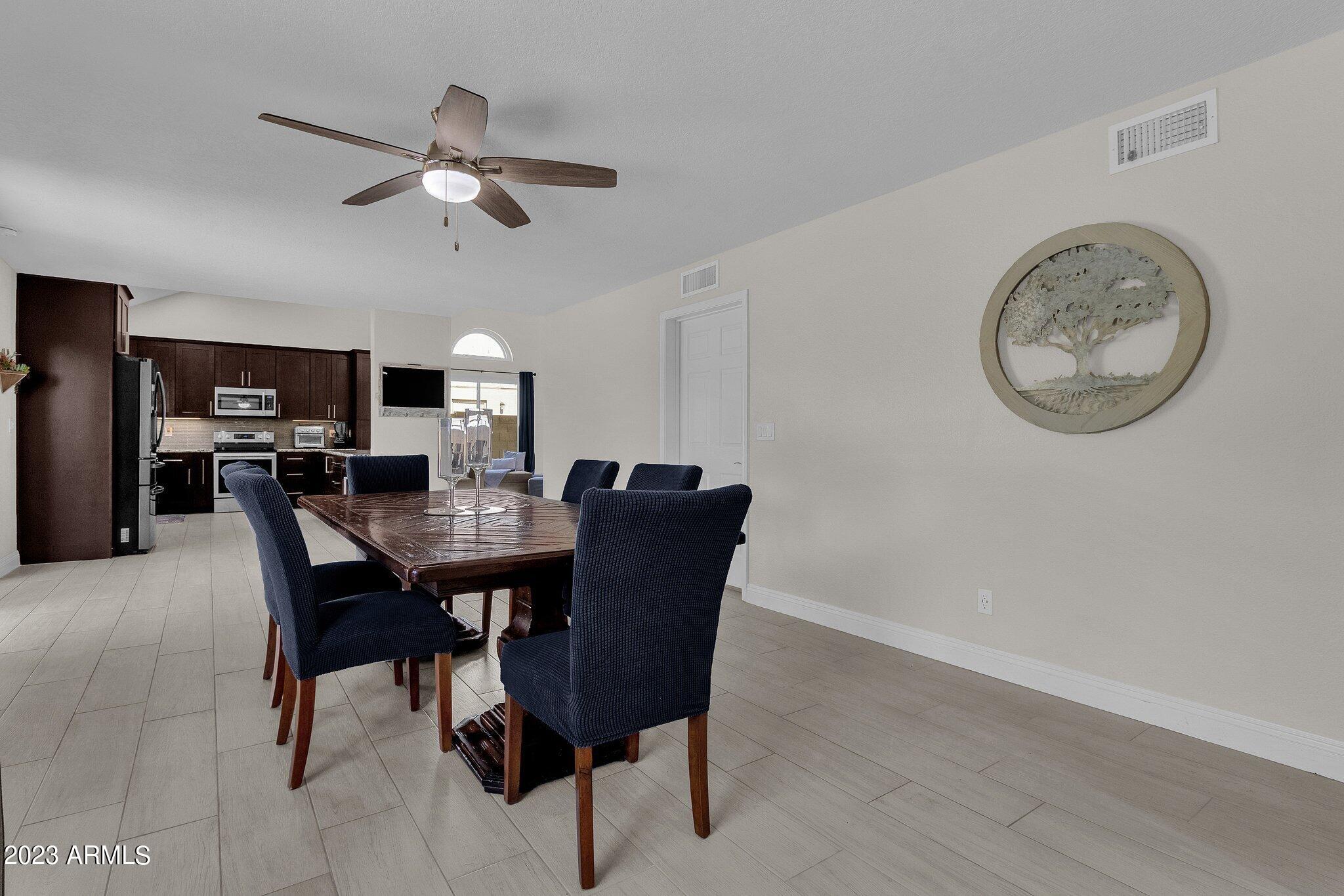 2678 W MONTGOMERY Drive