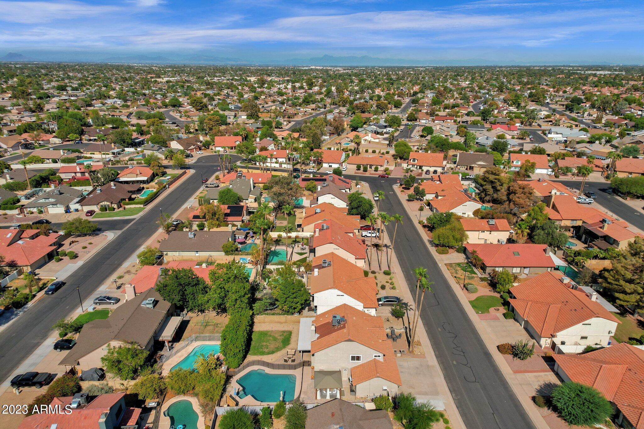 2678 W MONTGOMERY Drive