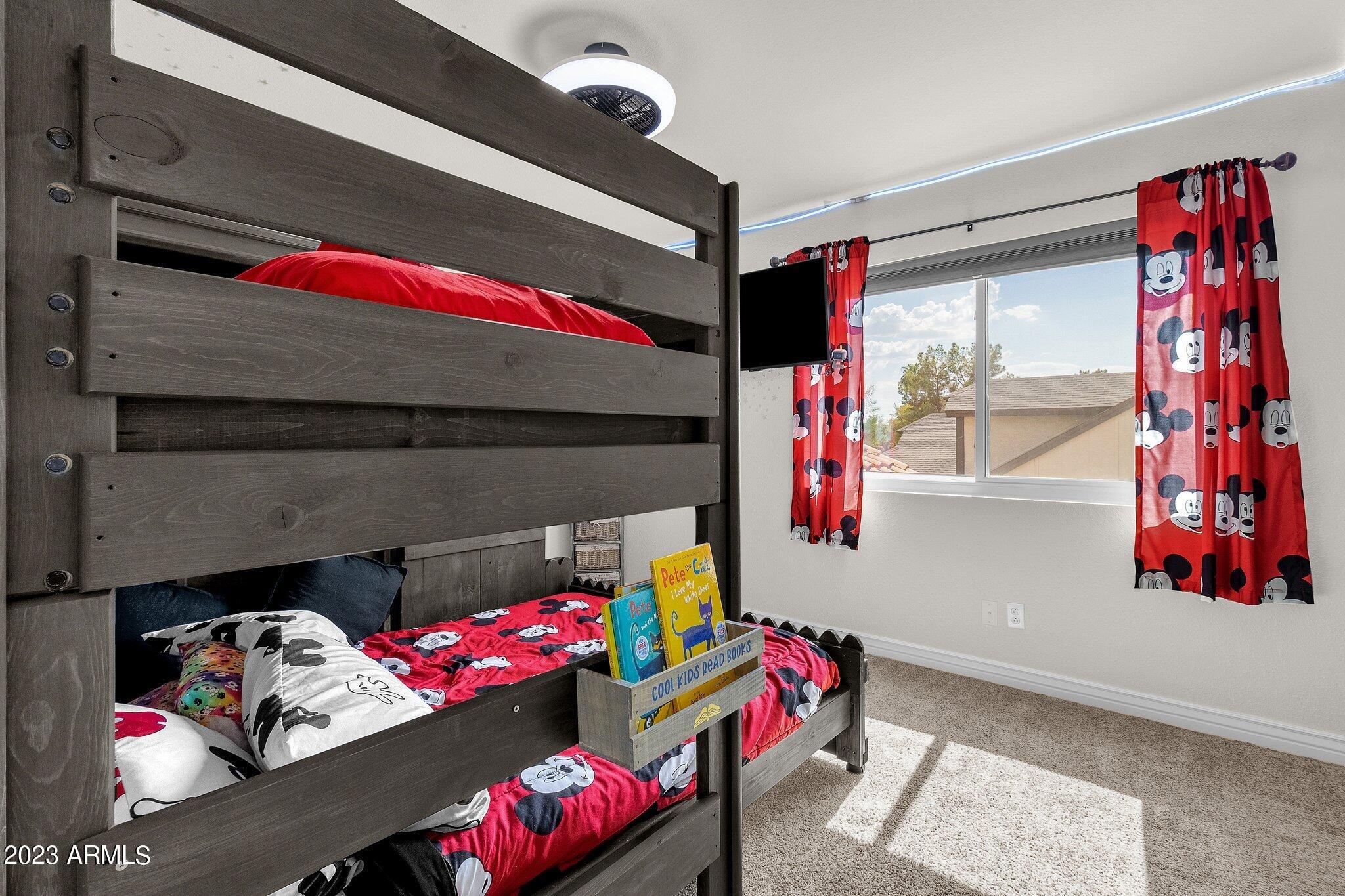 2678 W MONTGOMERY Drive