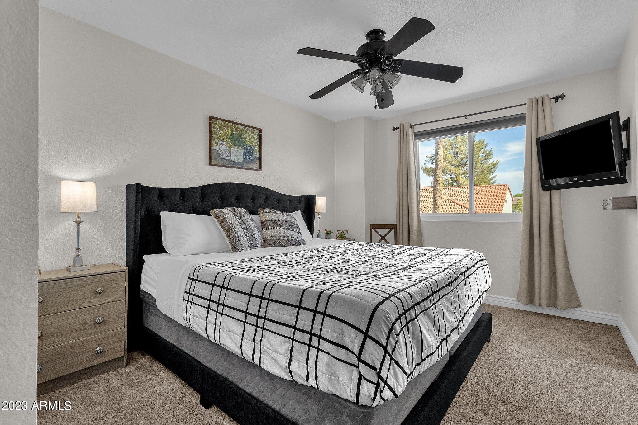 2678 W MONTGOMERY Drive