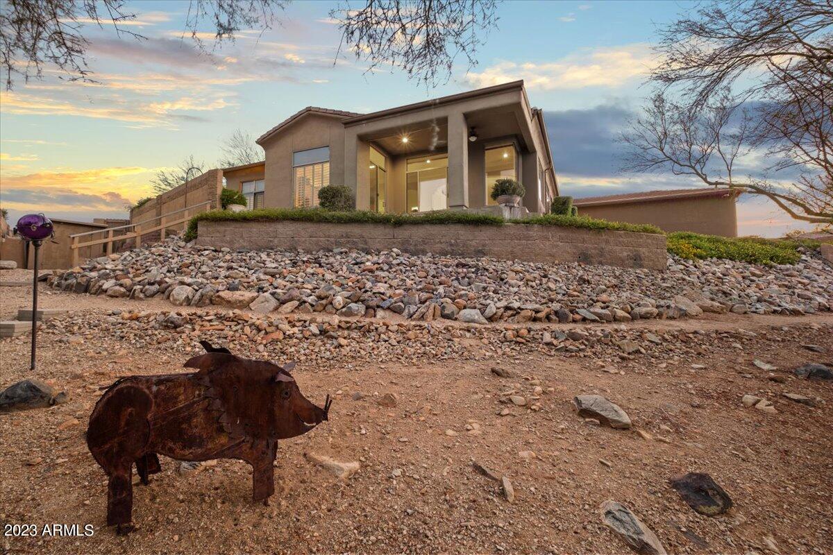 11007 N MESA VISTA Court