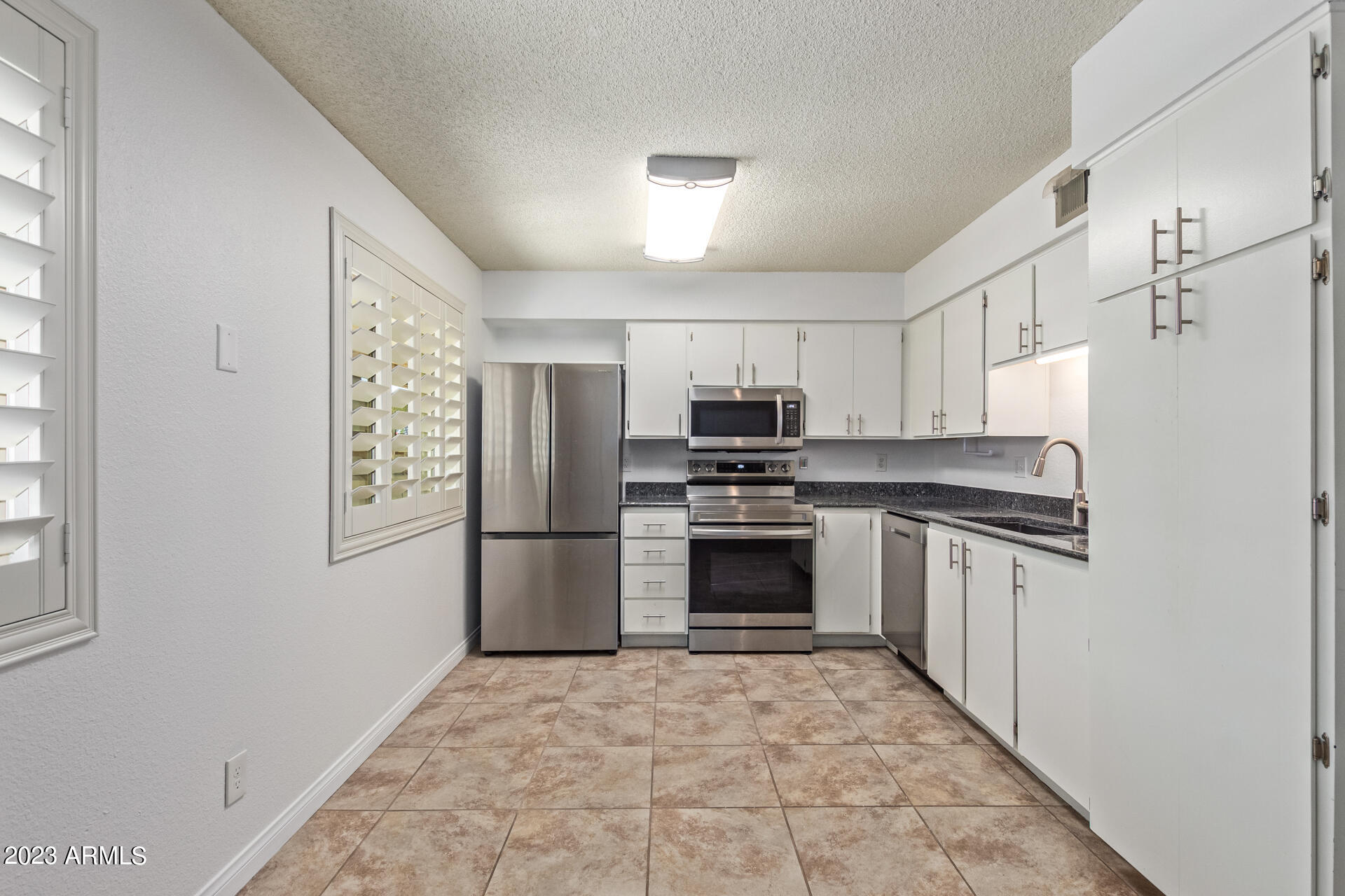 2452 E University Drive, 8