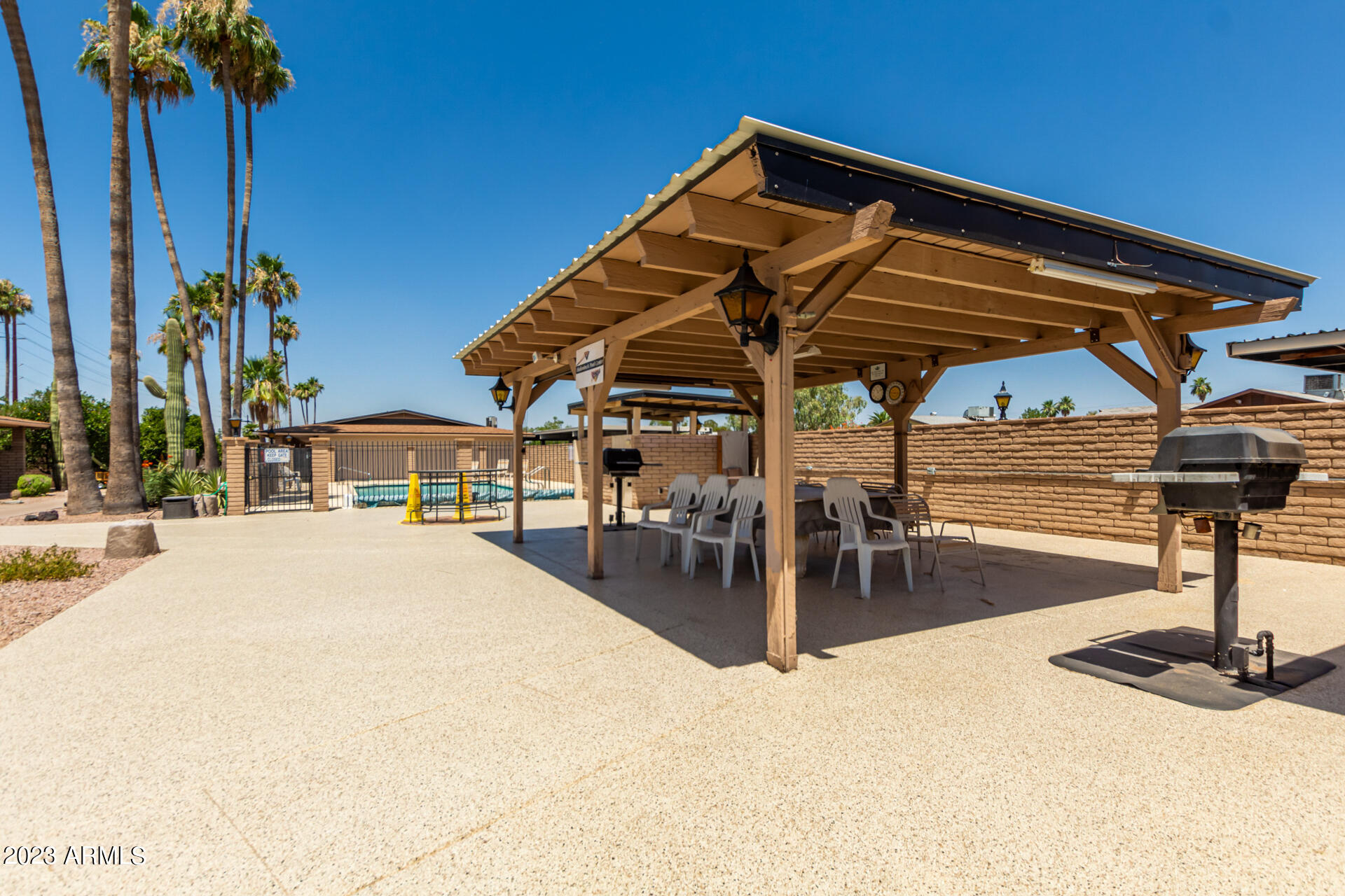 2452 E University Drive, 8