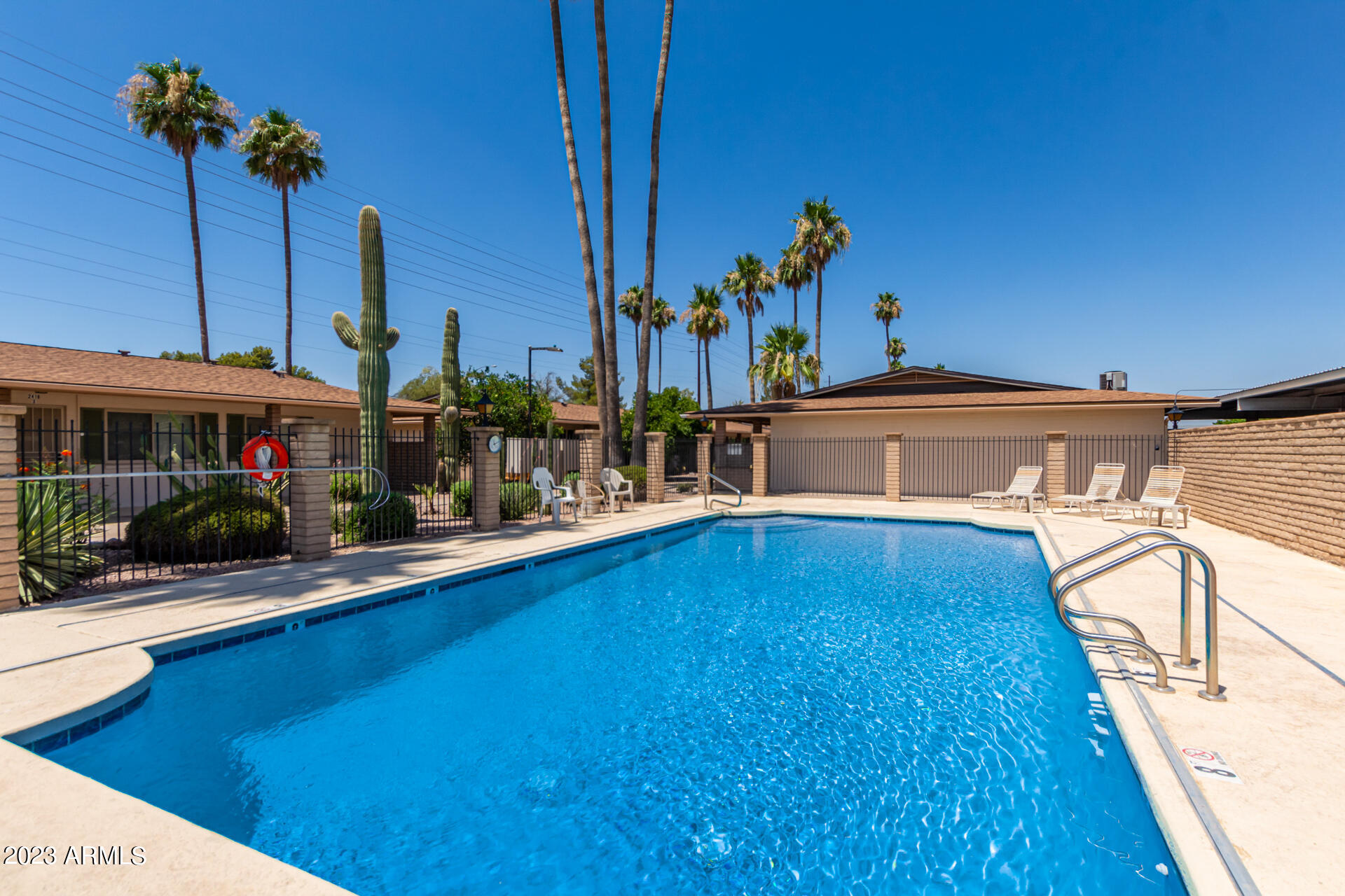 2452 E University Drive, 8