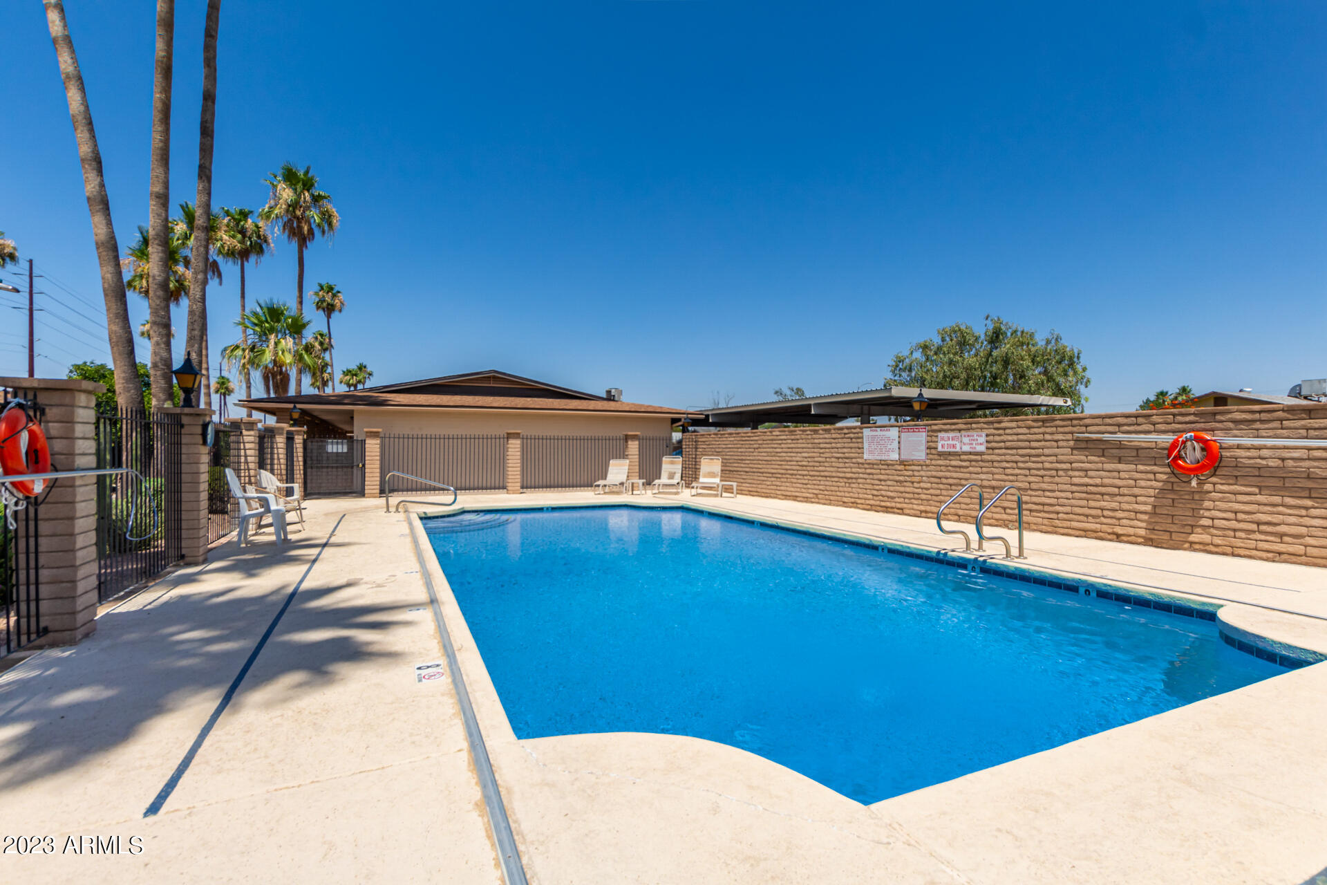 2452 E University Drive, 8