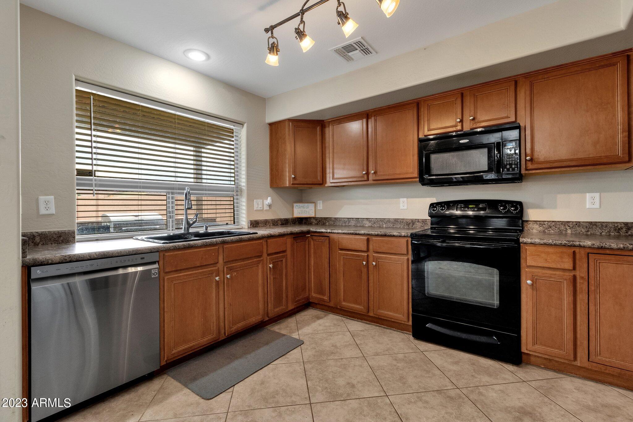 35755 N MIRANDESA Drive