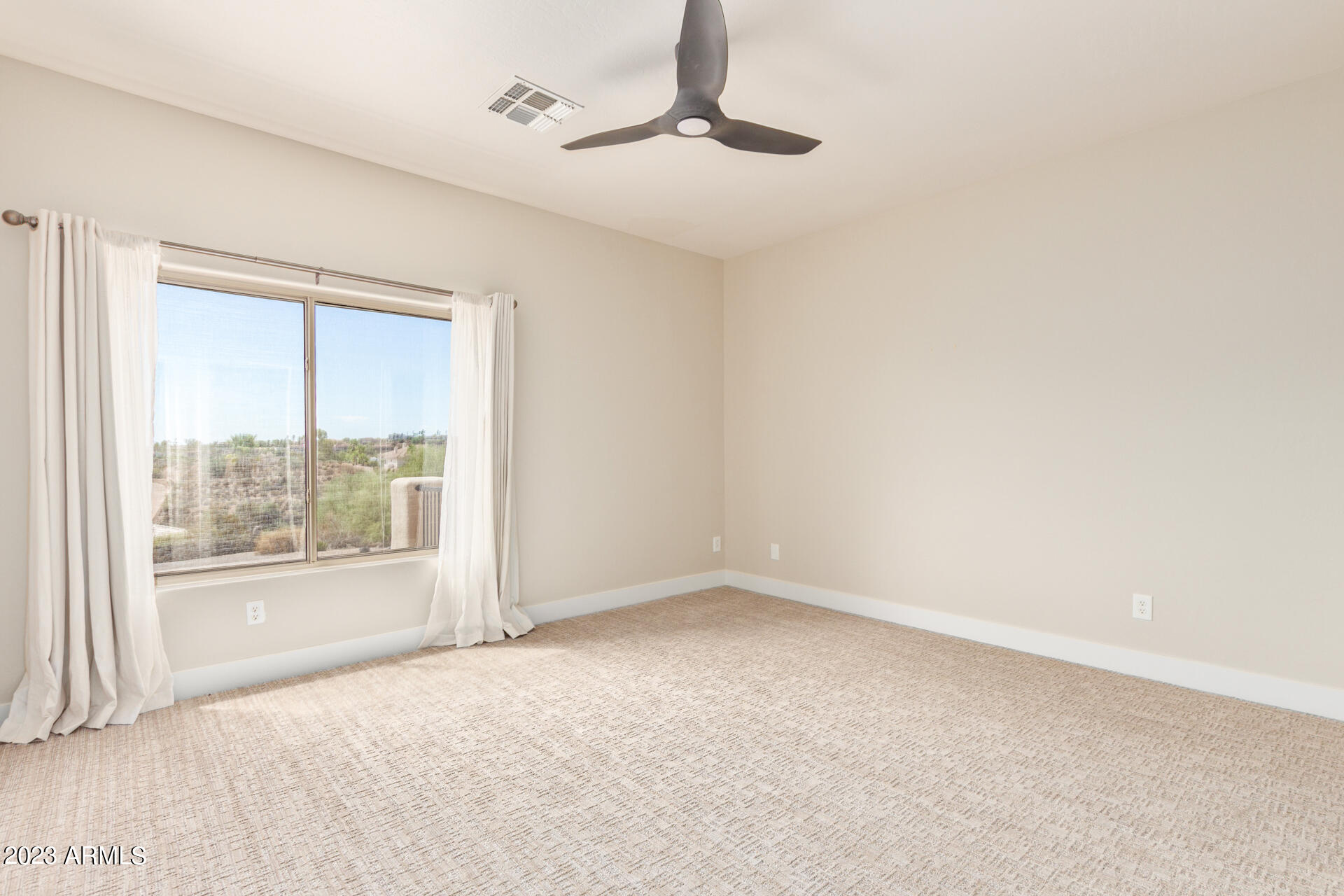 11204 N PHEASANT Plaza