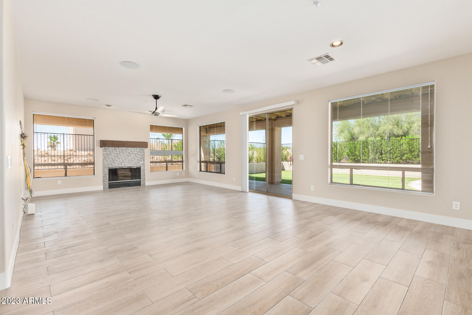 11204 N PHEASANT Plaza