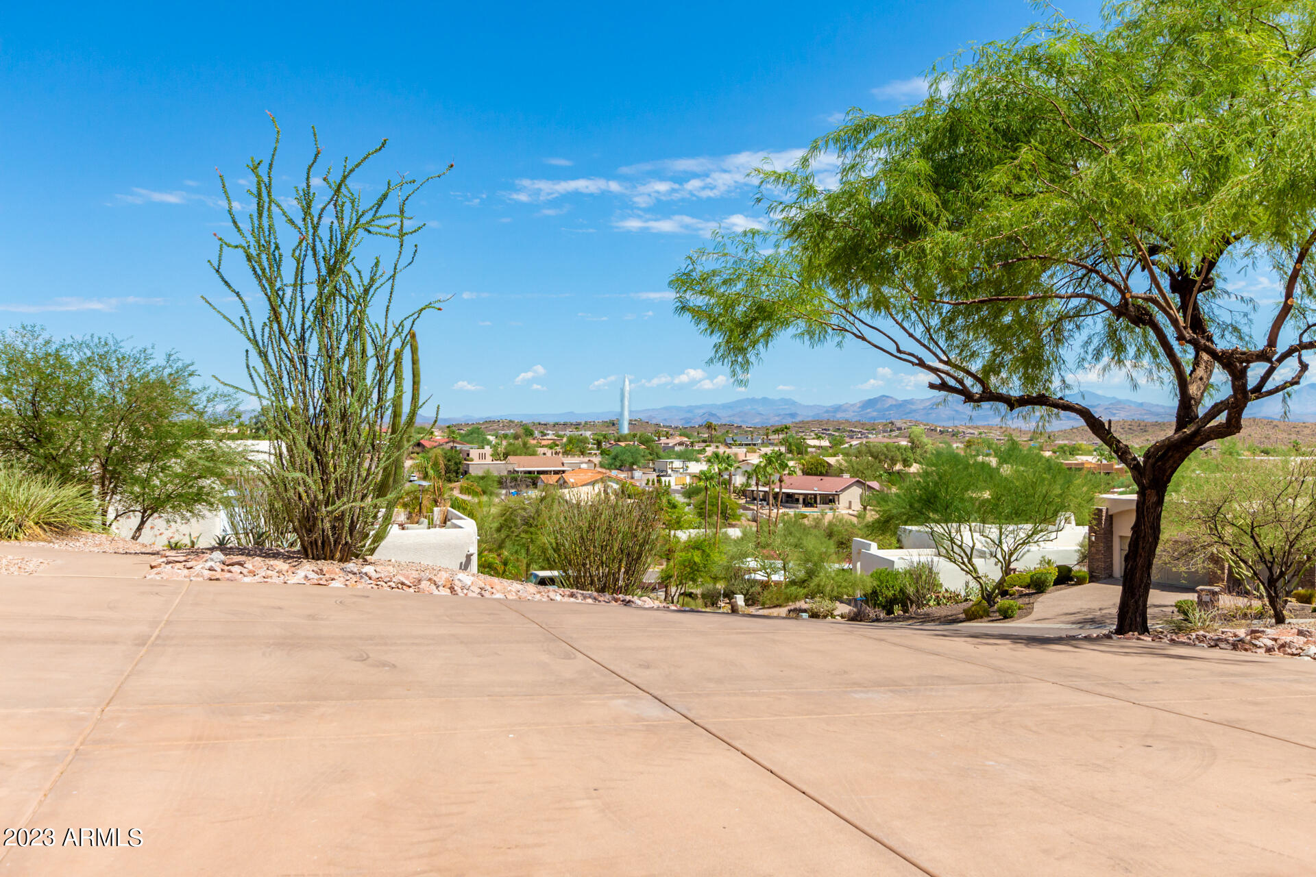 11204 N PHEASANT Plaza