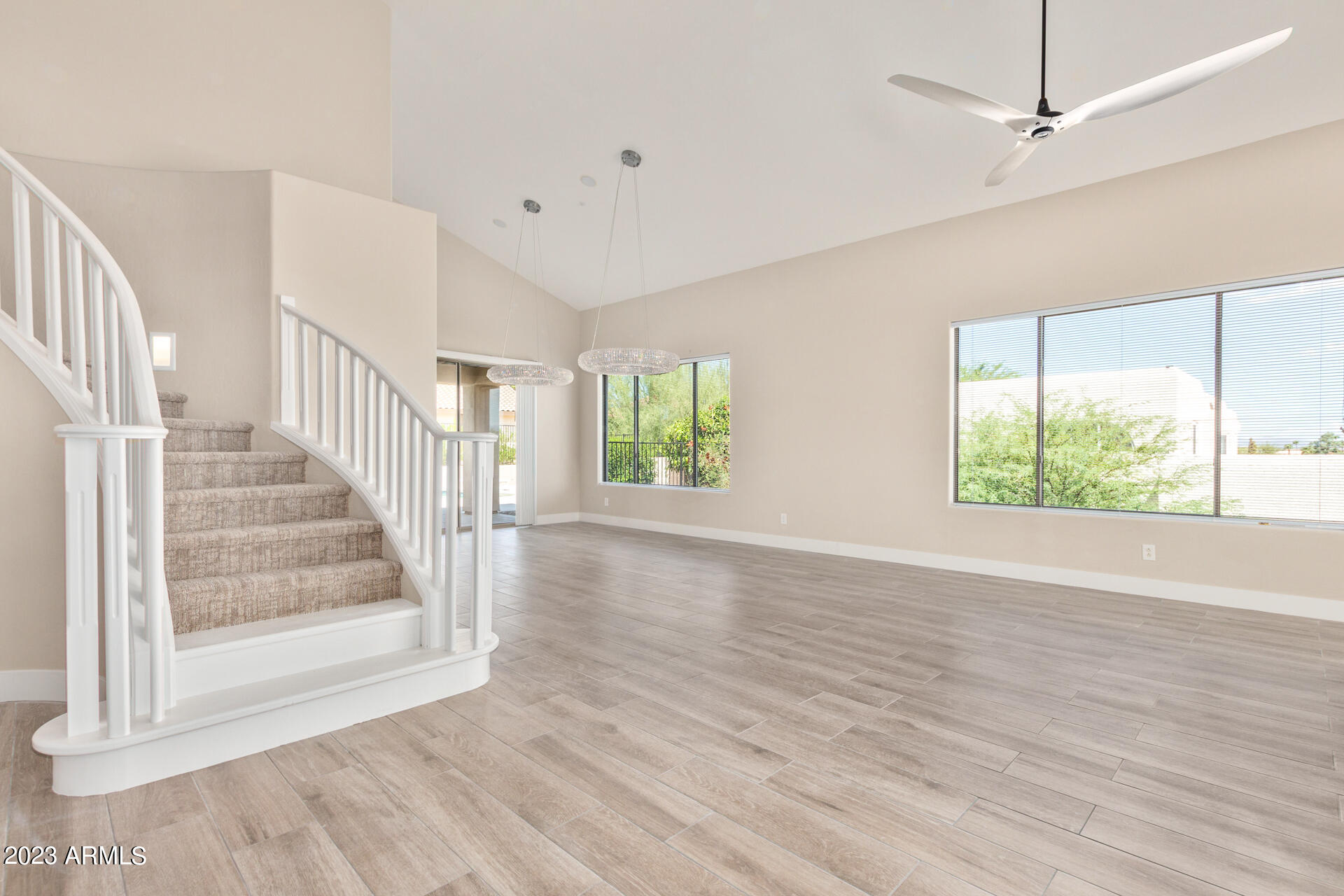 11204 N PHEASANT Plaza