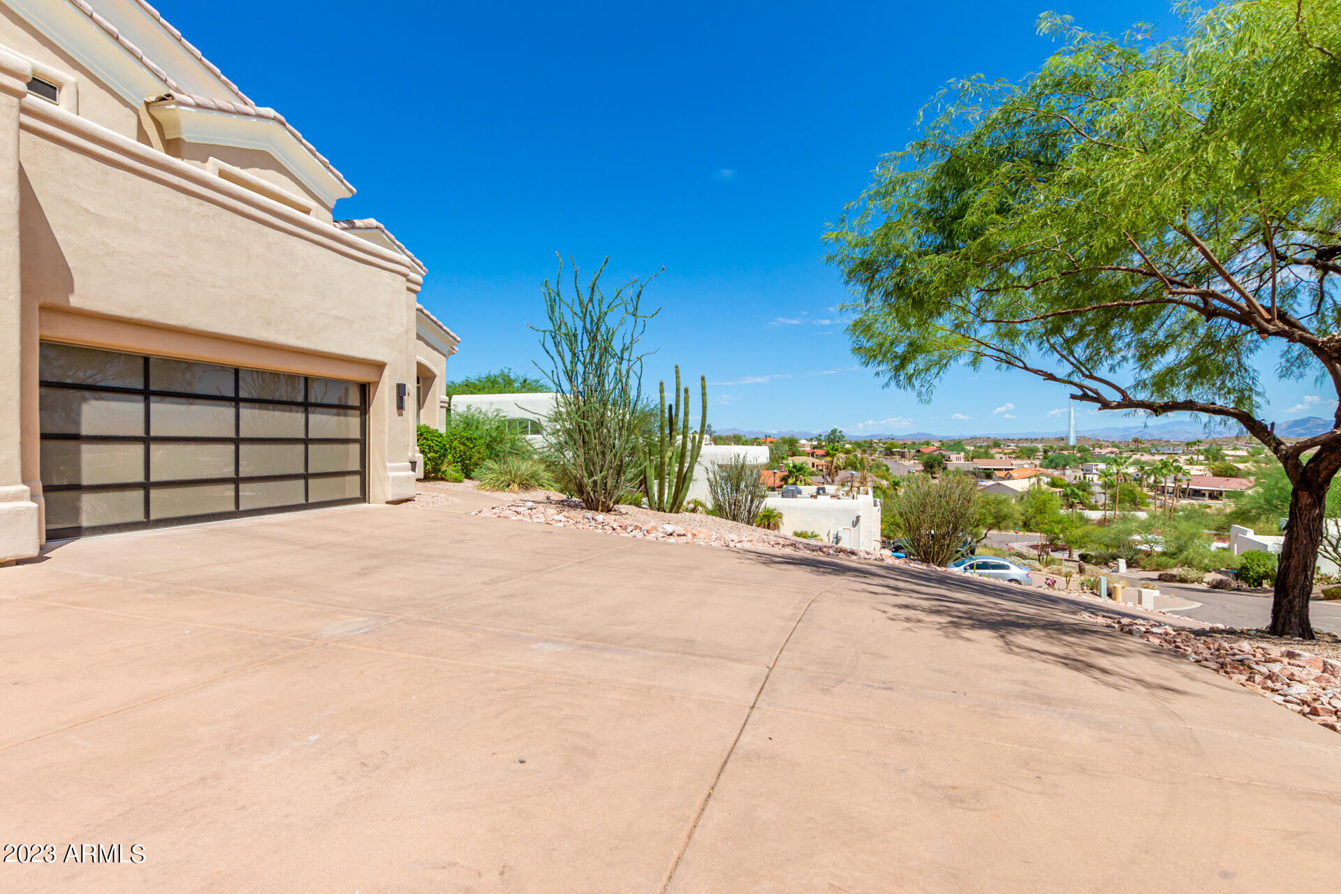 11204 N PHEASANT Plaza