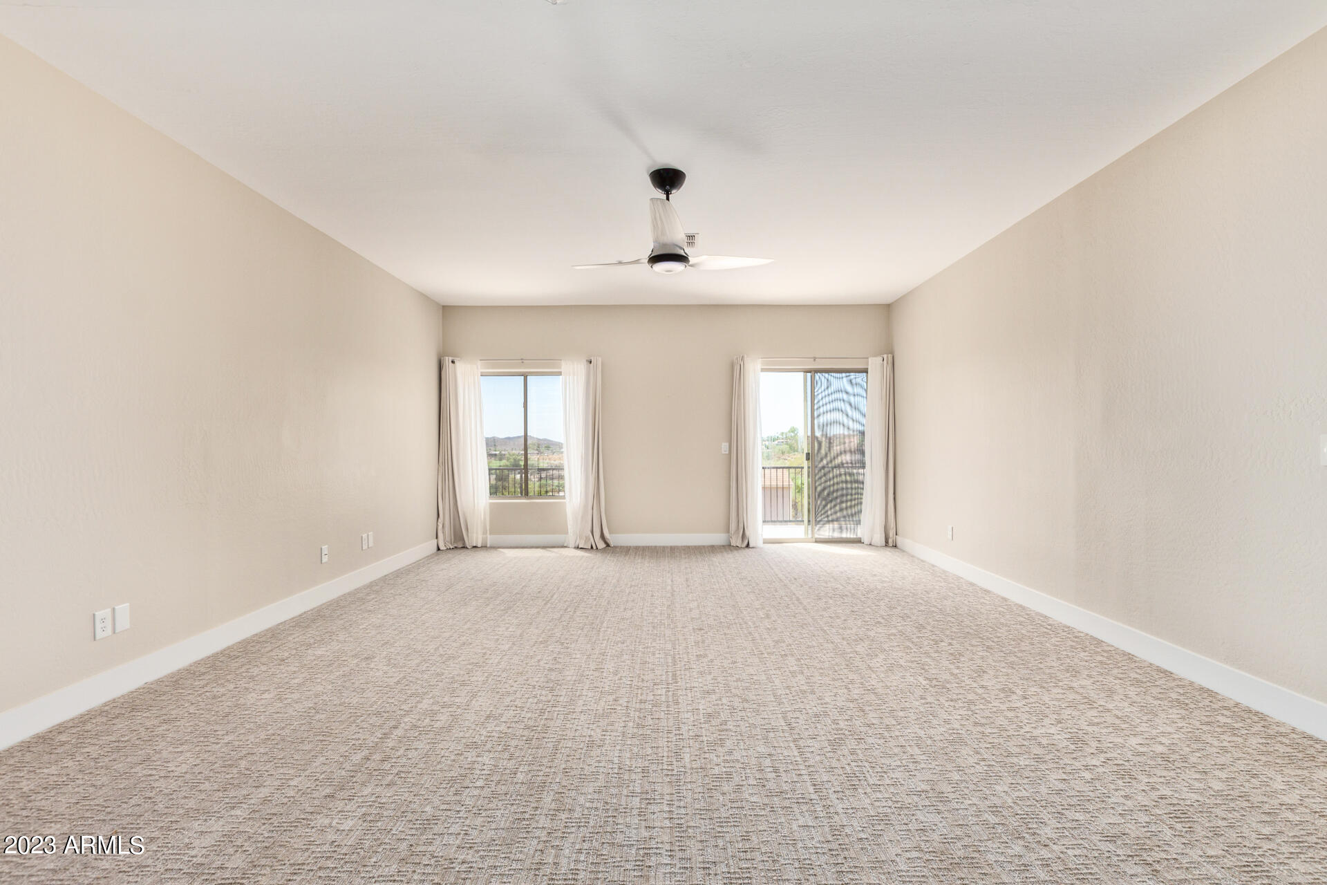 11204 N PHEASANT Plaza