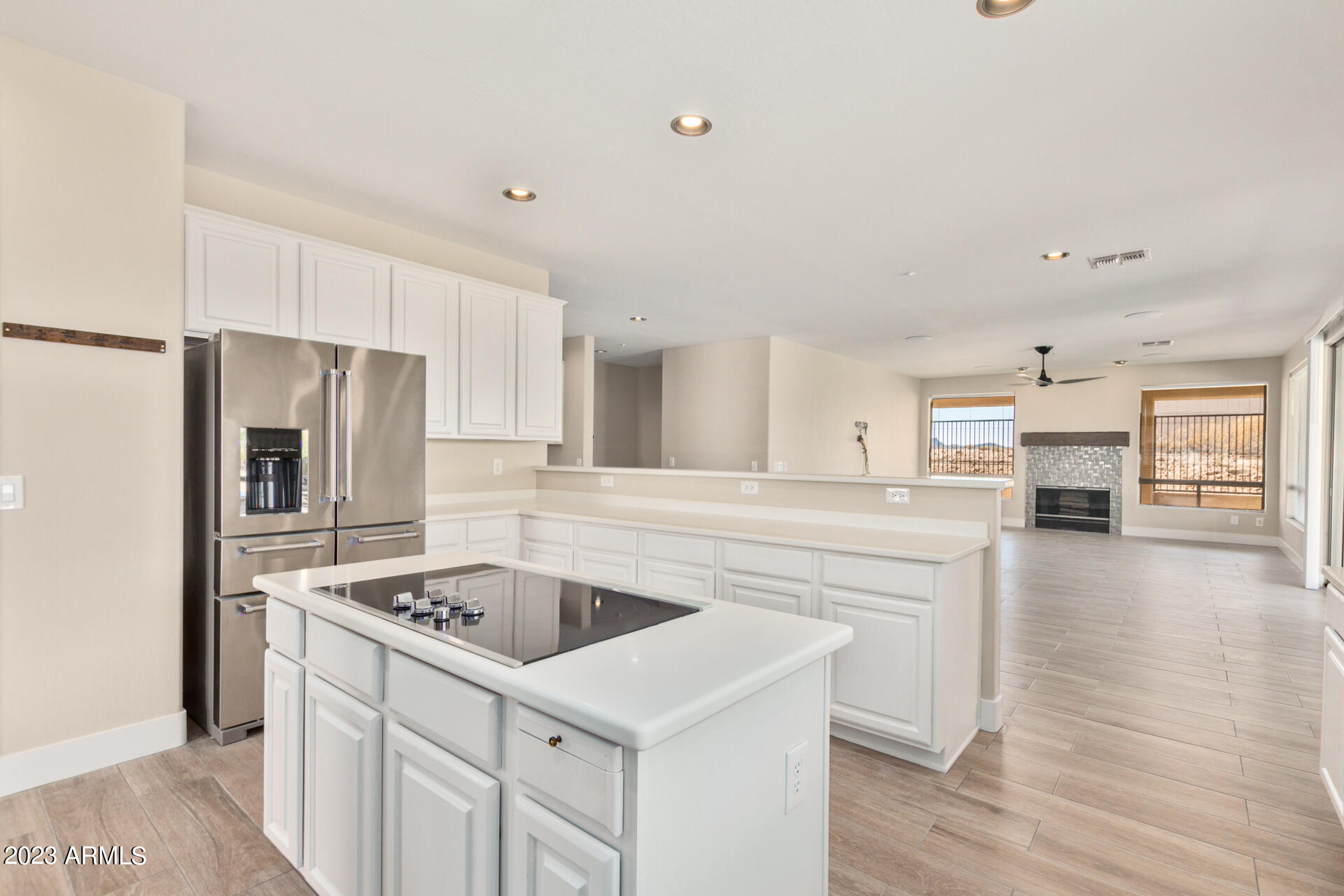 11204 N PHEASANT Plaza