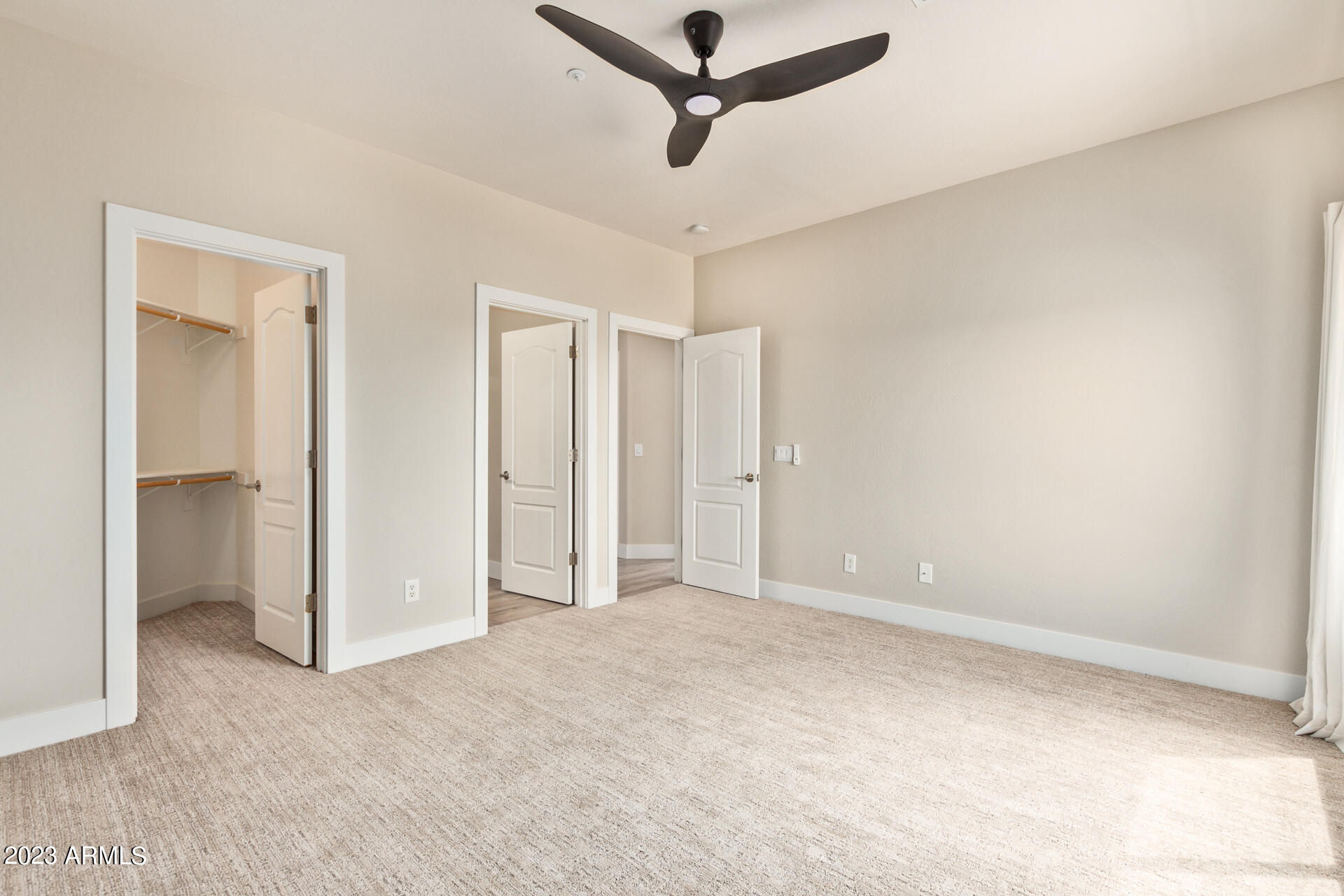 11204 N PHEASANT Plaza