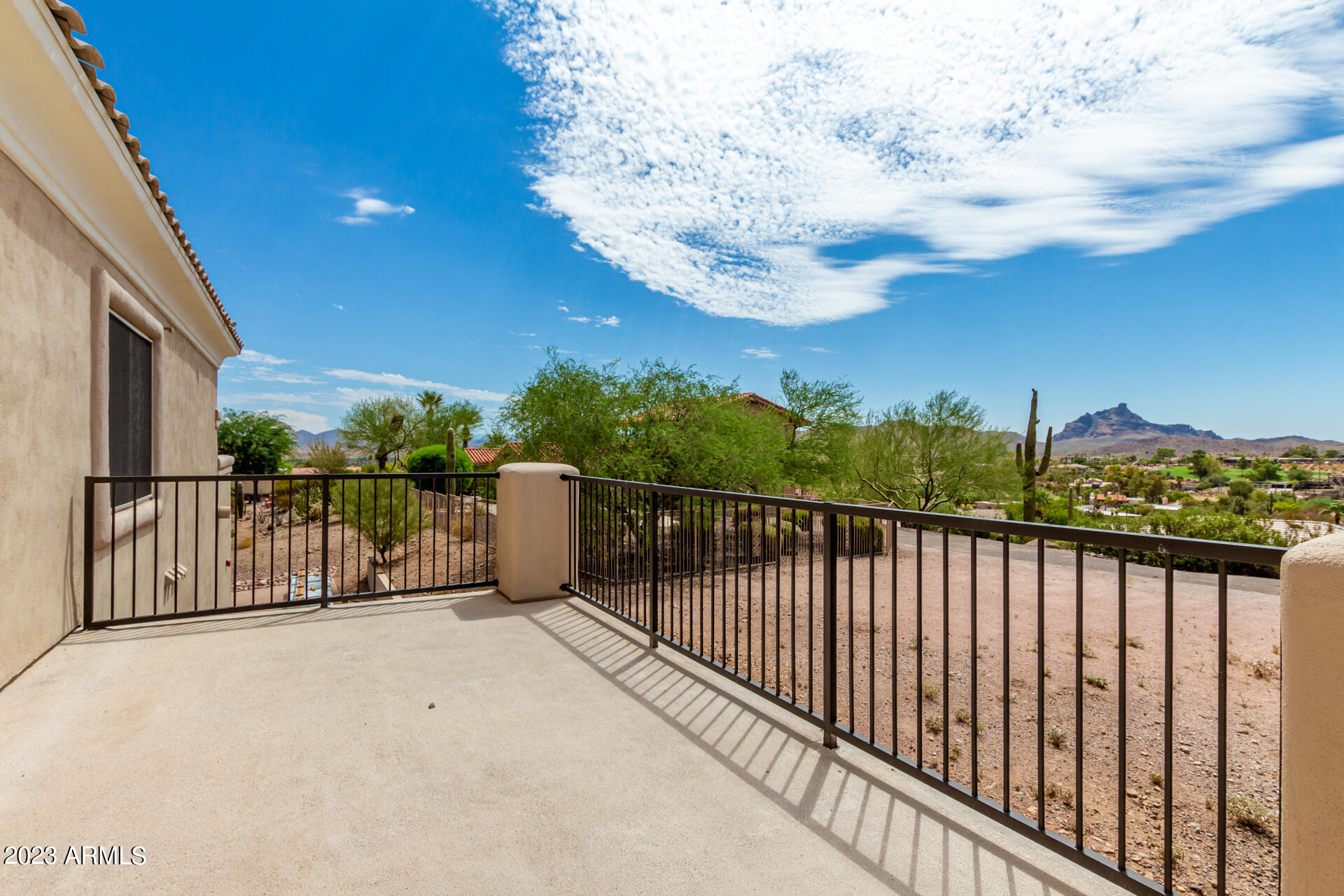 11204 N PHEASANT Plaza