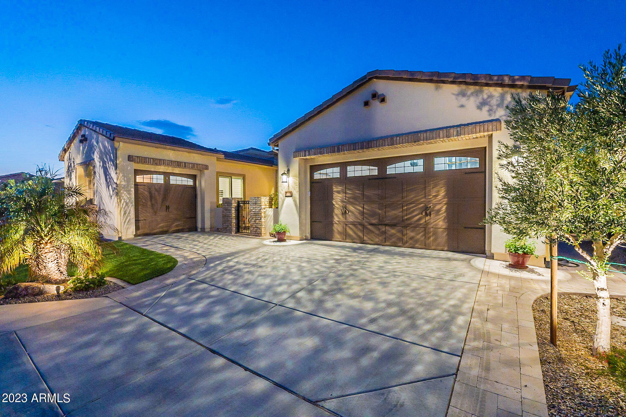 272 E ORANGE BLOSSOM Path