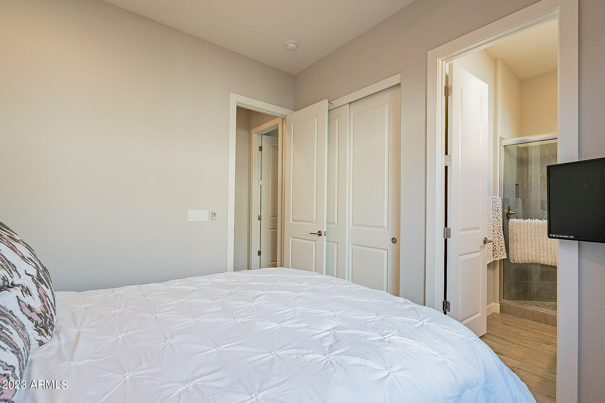 36869 N STONEWARE Drive