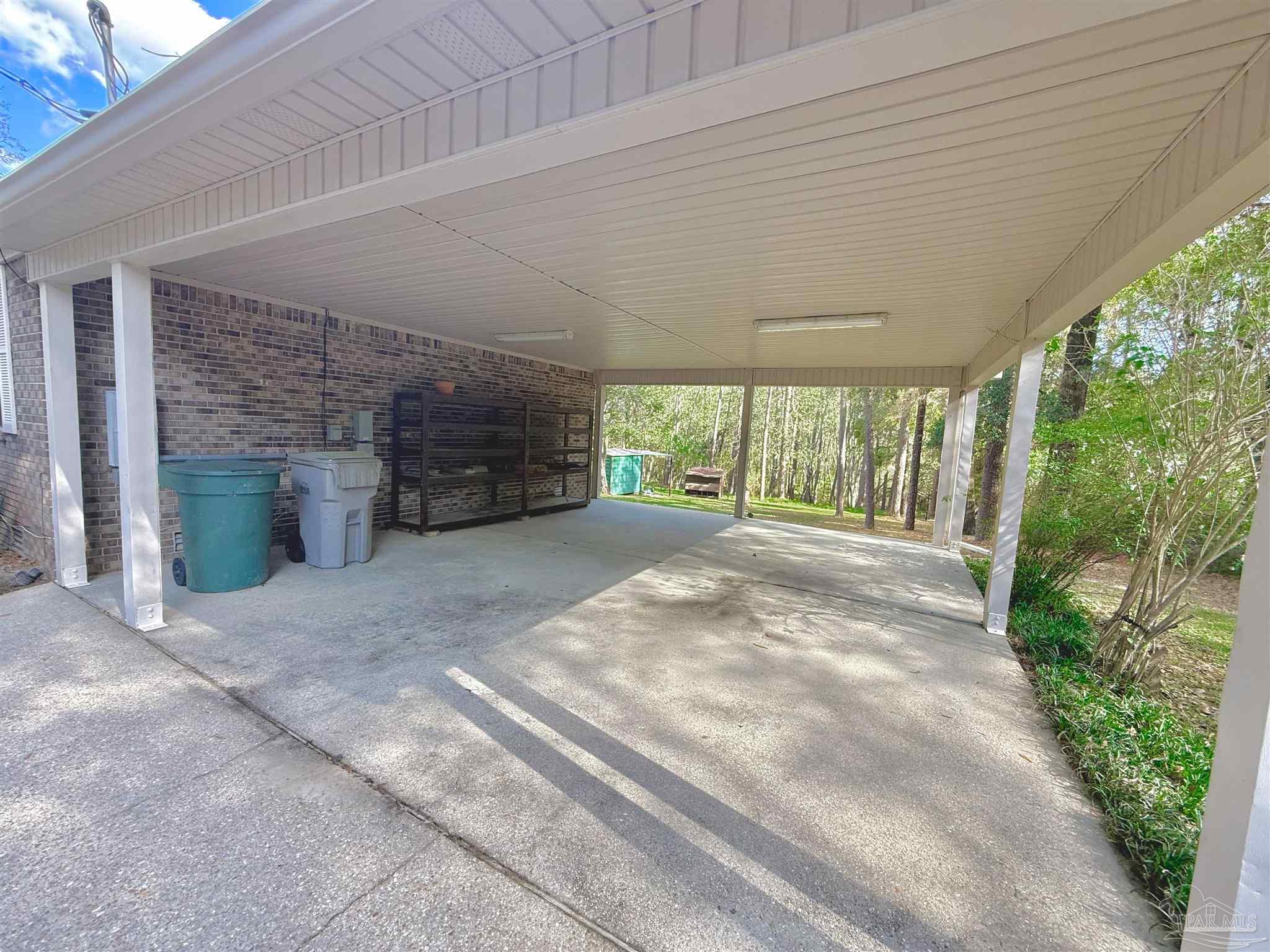 185 Deerfoot Ln