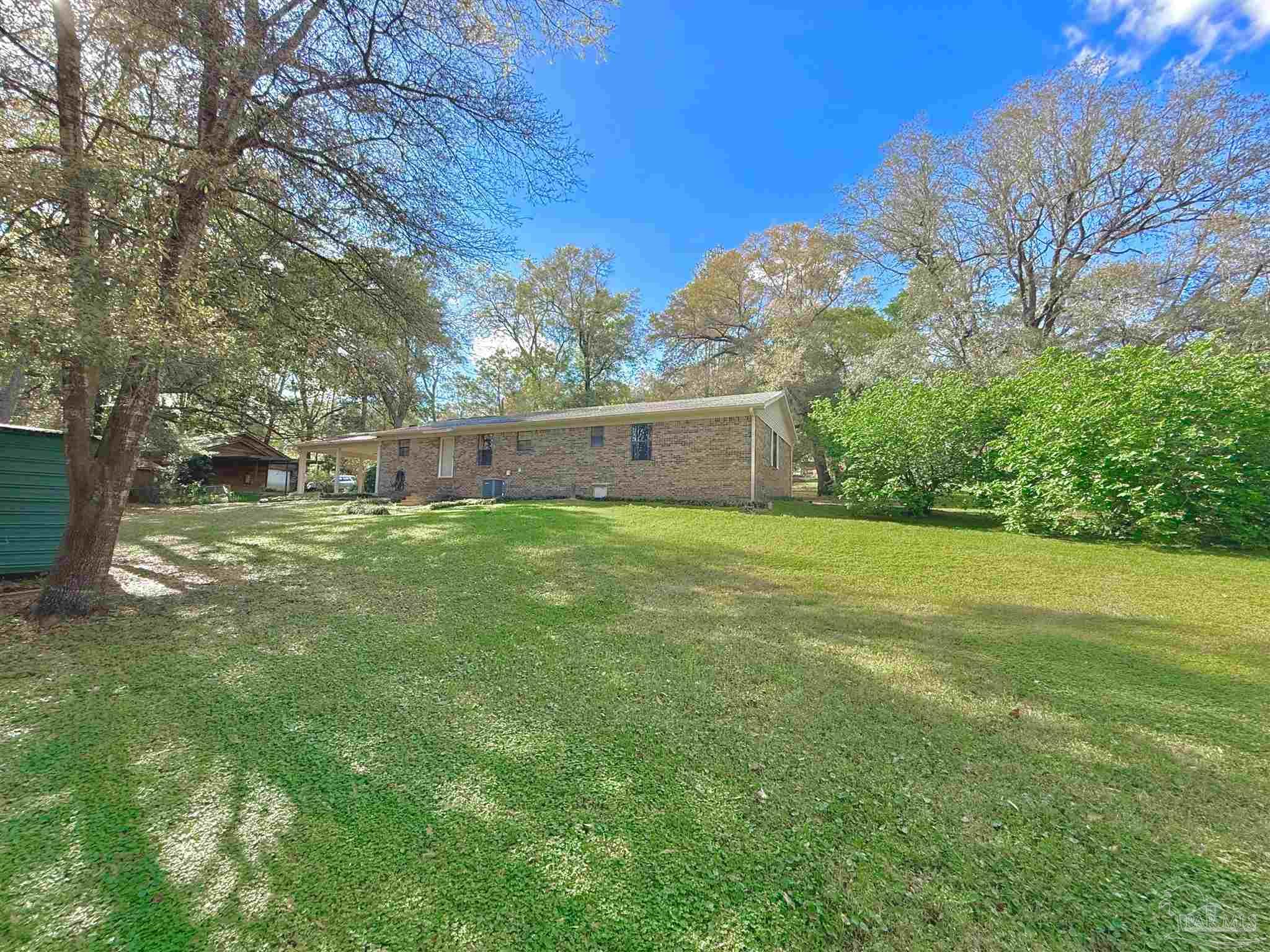 185 Deerfoot Ln