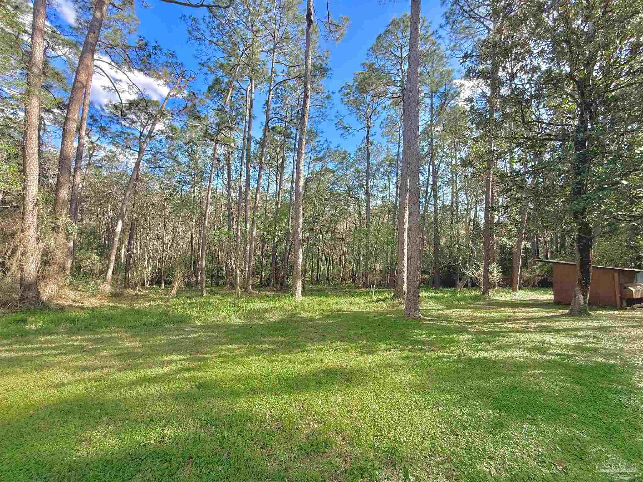 185 Deerfoot Ln