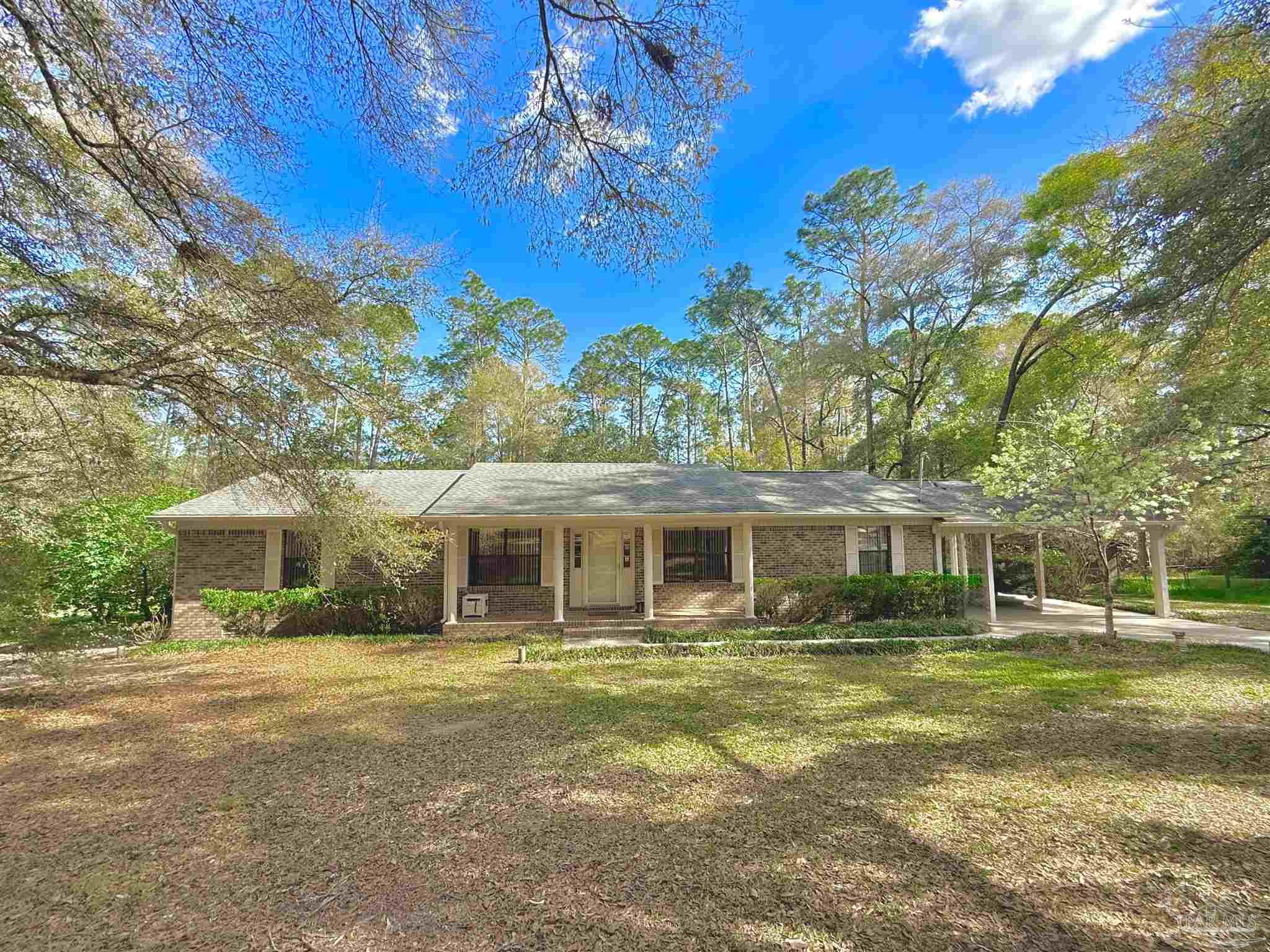 185 Deerfoot Ln
