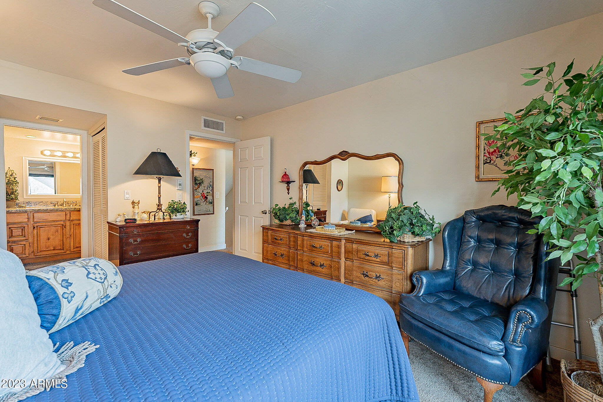 1201 E NORTHSHORE Drive # 124