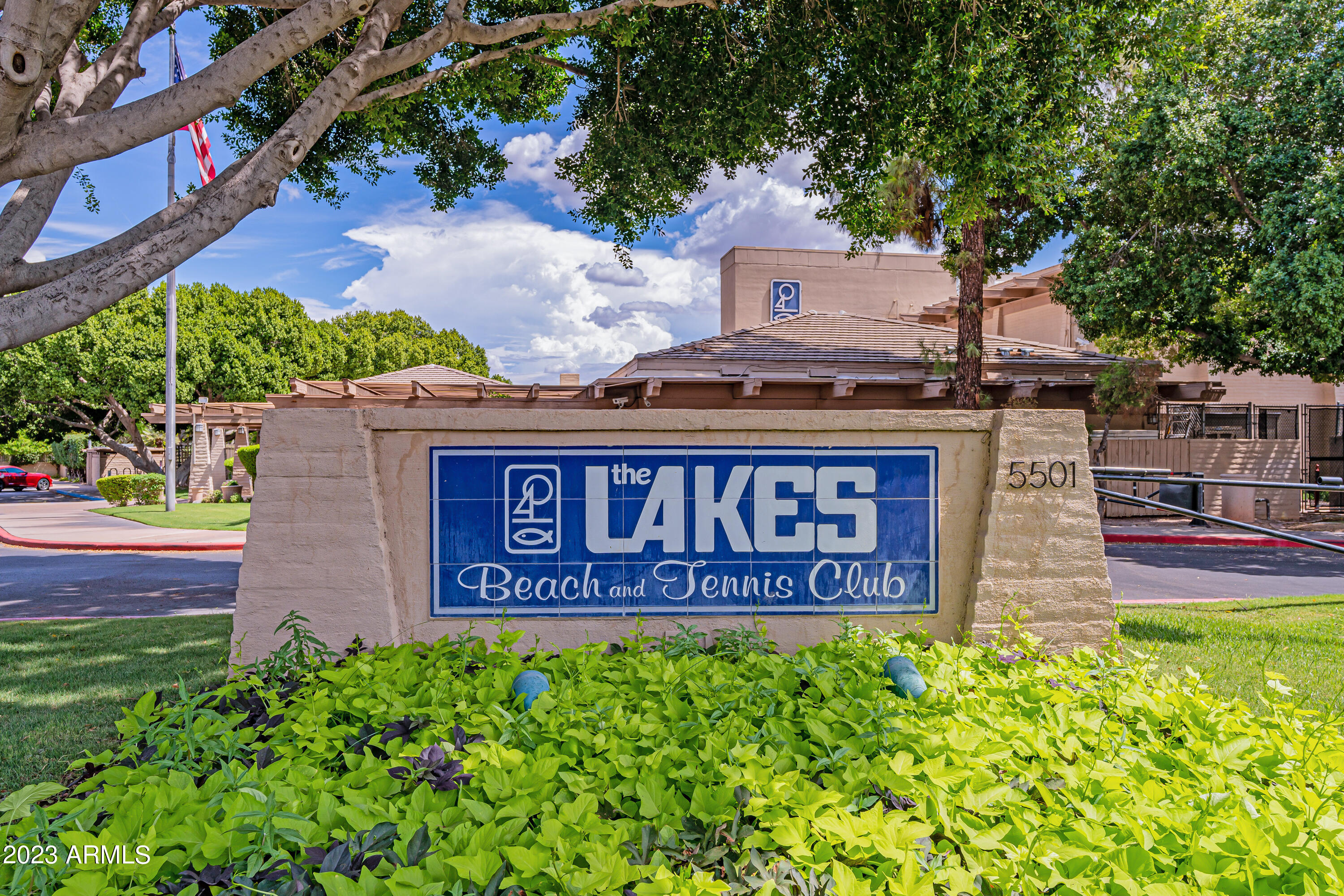 1201 E NORTHSHORE Drive # 124