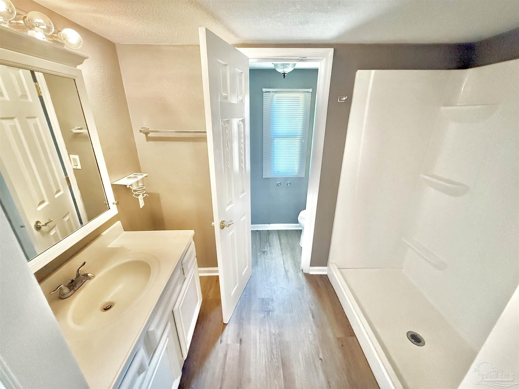 4448 Dunaway Ln